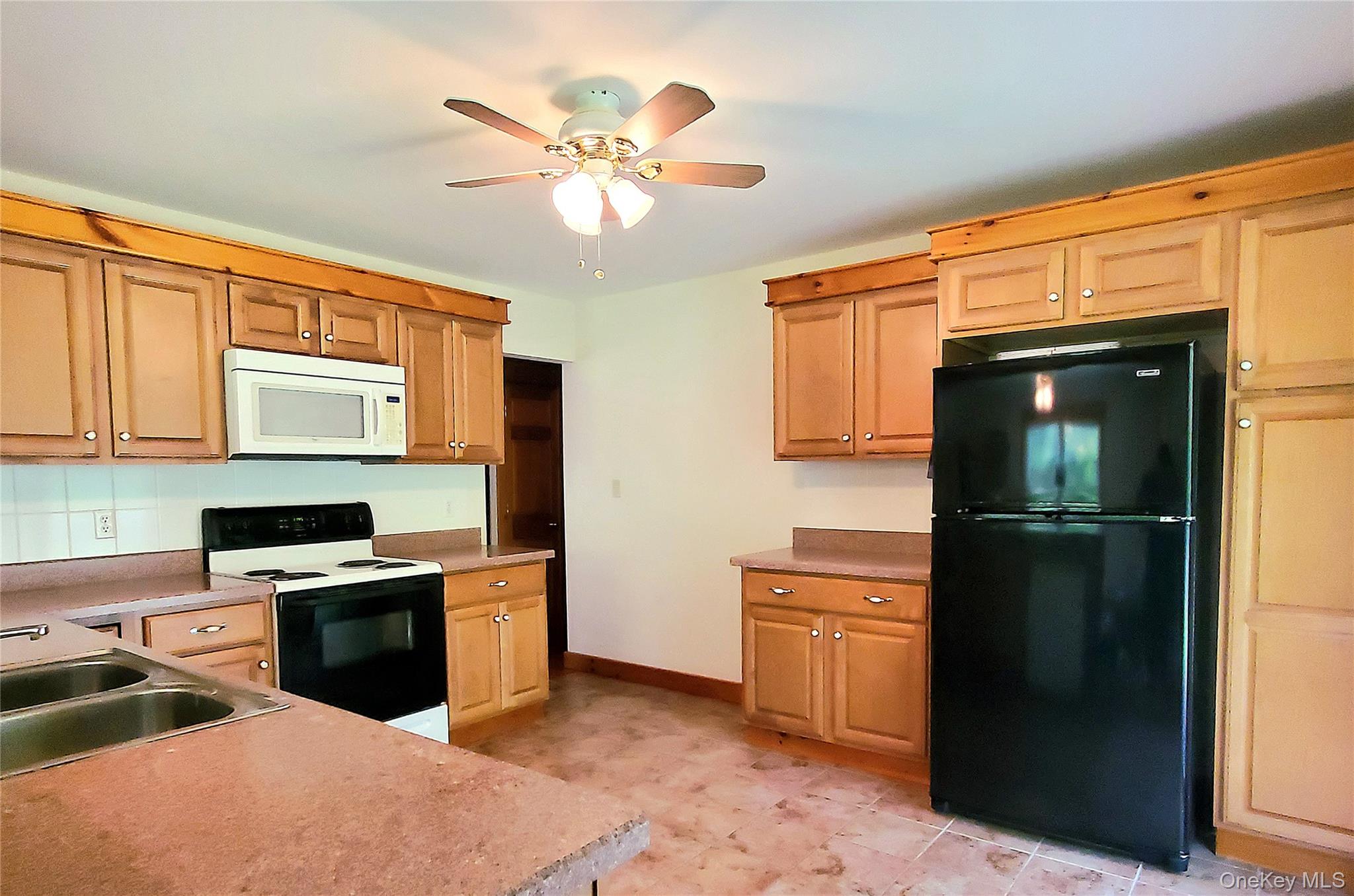 76 Wynkoop Drive – For Sale photo 12