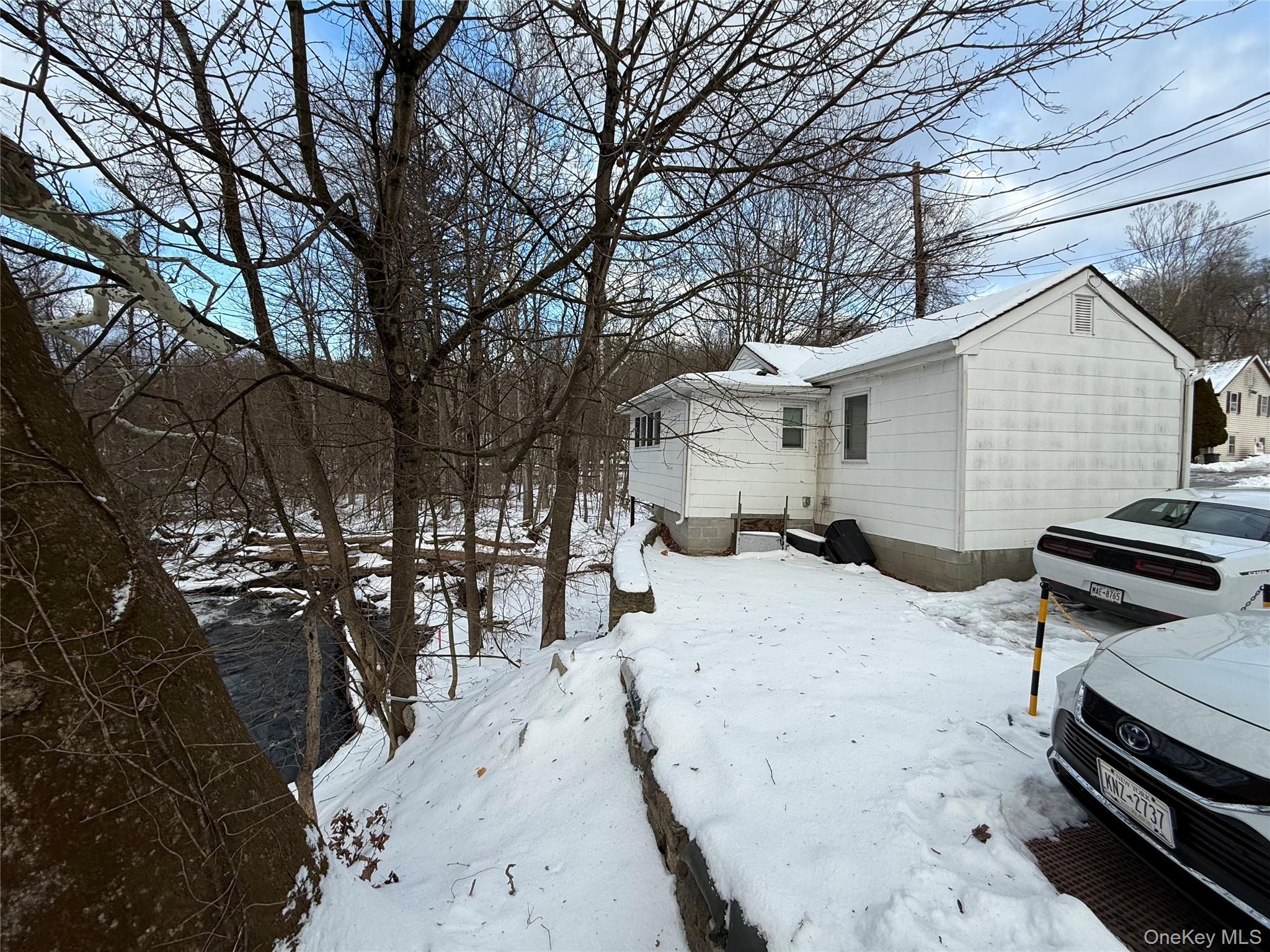 1 Oscawana Lake Road – For Sale photo 9