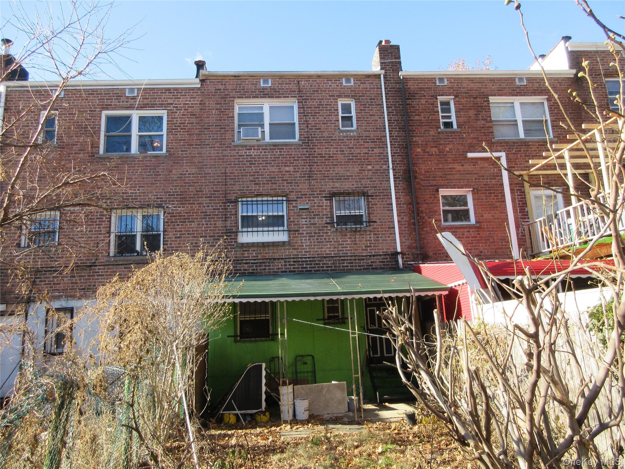 3228 Tenbroeck Avenue – For Sale photo 6