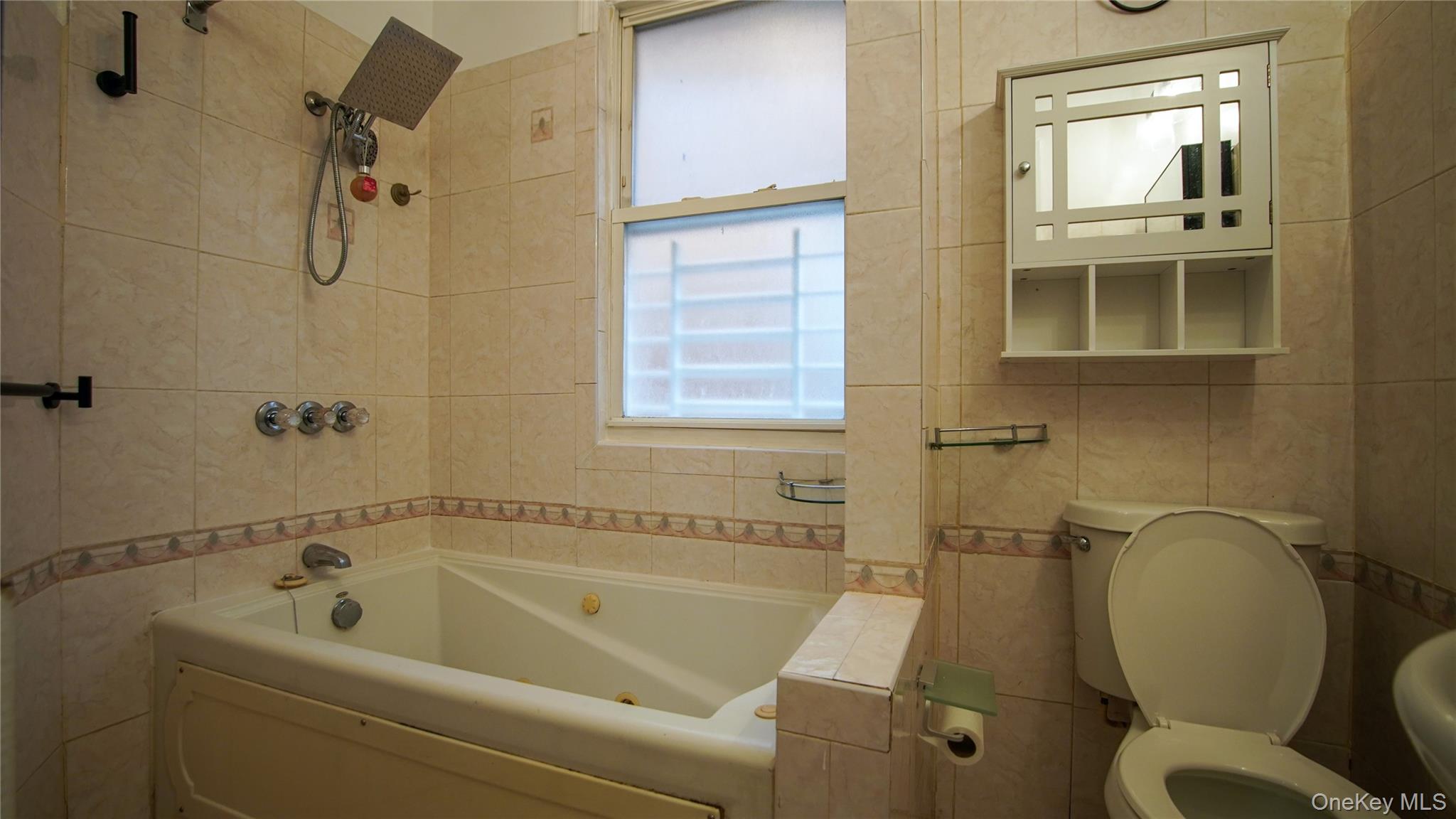 1718 Melville Street – For Rent photo 9