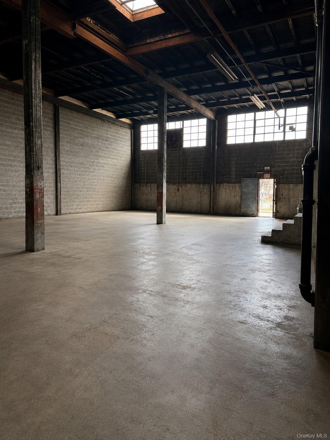 180-25 Liberty Avenue – For Rent photo 7