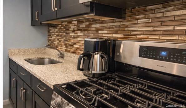 8 Fordham Hill Oval, Unit #17F photo 4