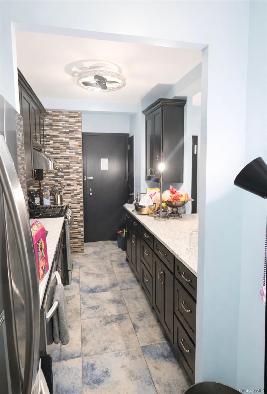 8 Fordham Hill Oval, Unit #17F photo 3