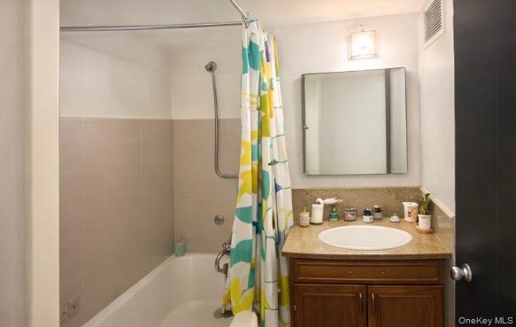 8 Fordham Hill Oval, Unit #17F photo 9
