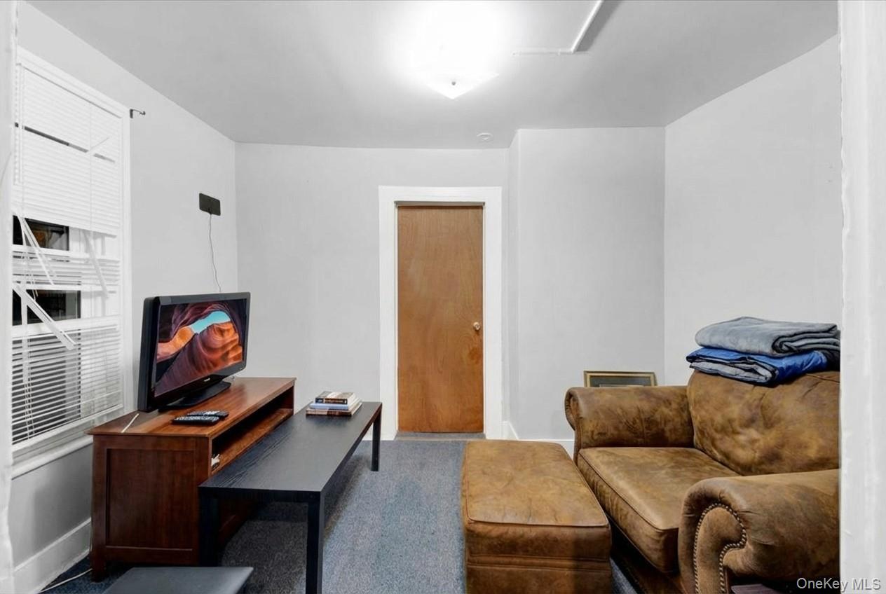 11 N 6th Avenue – For Sale photo 7