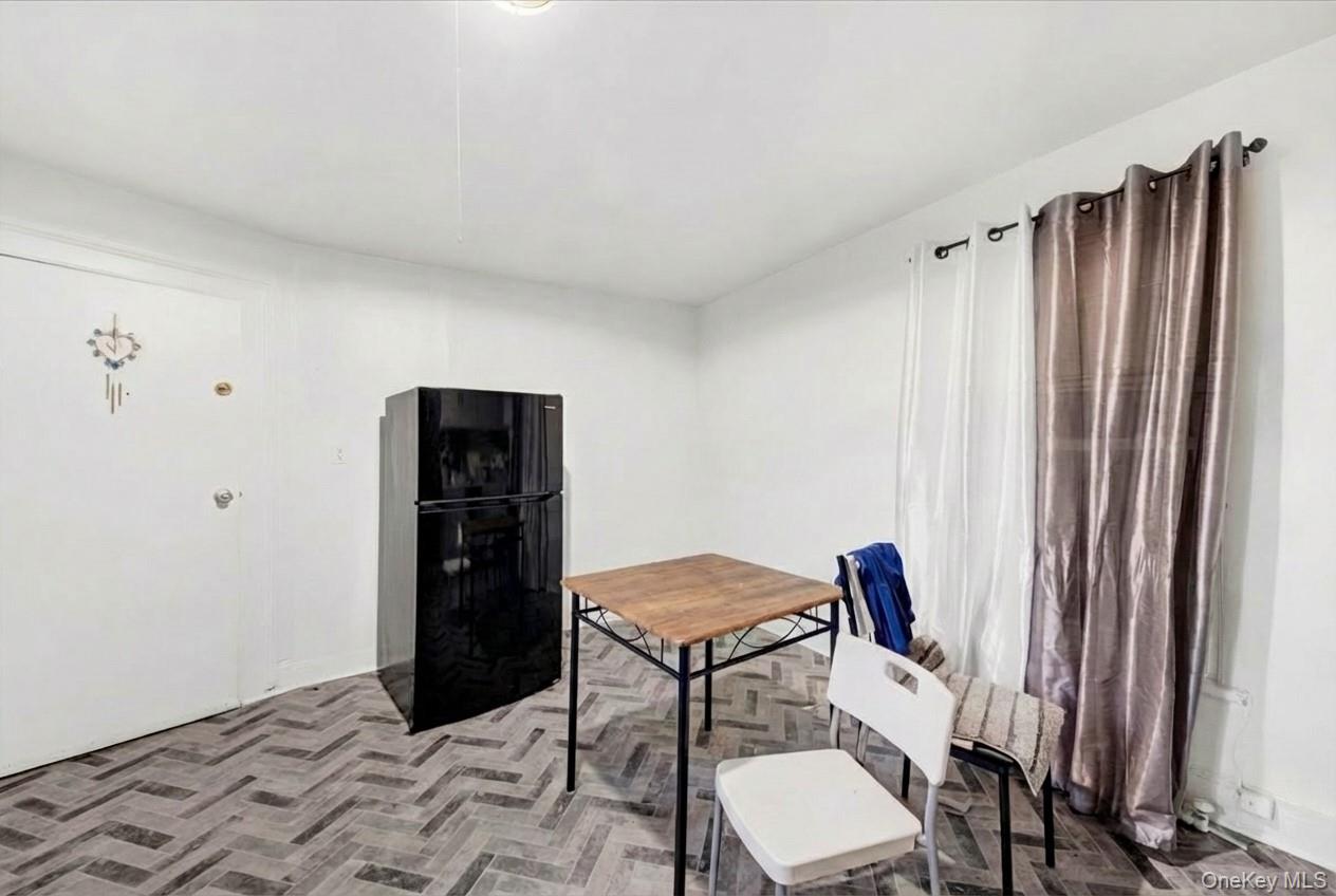 11 N 6th Avenue – For Sale photo 10