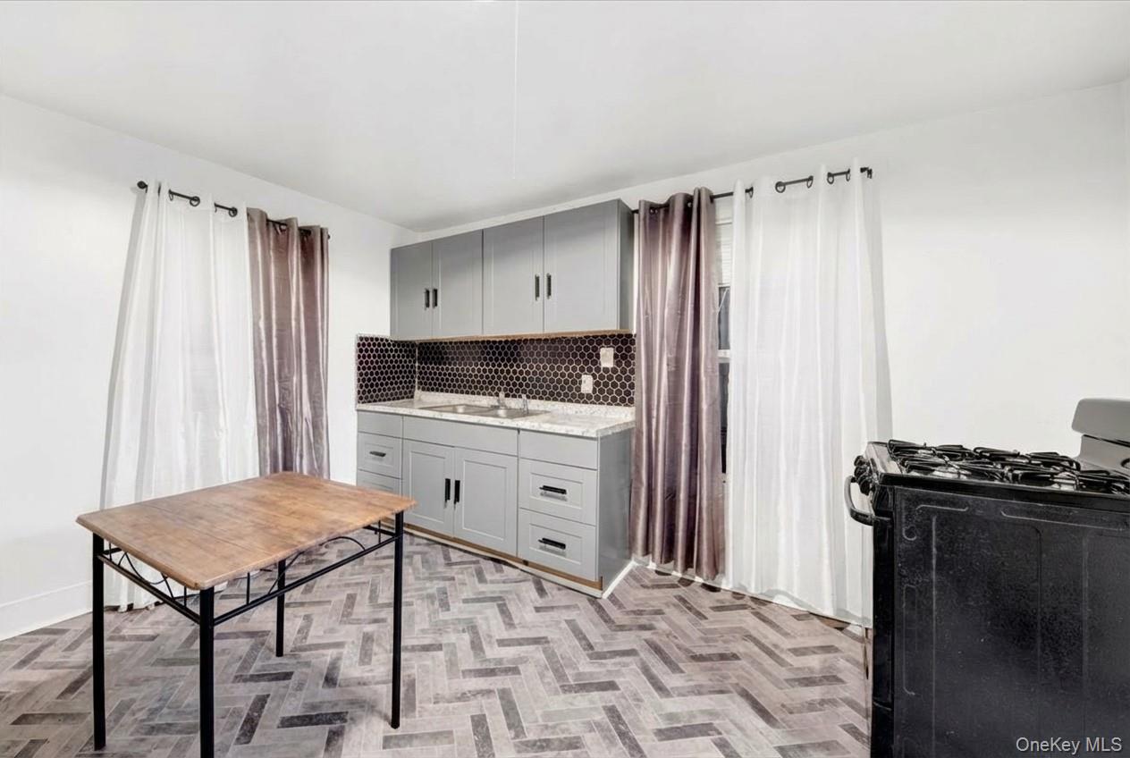 11 N 6th Avenue – For Sale photo 9