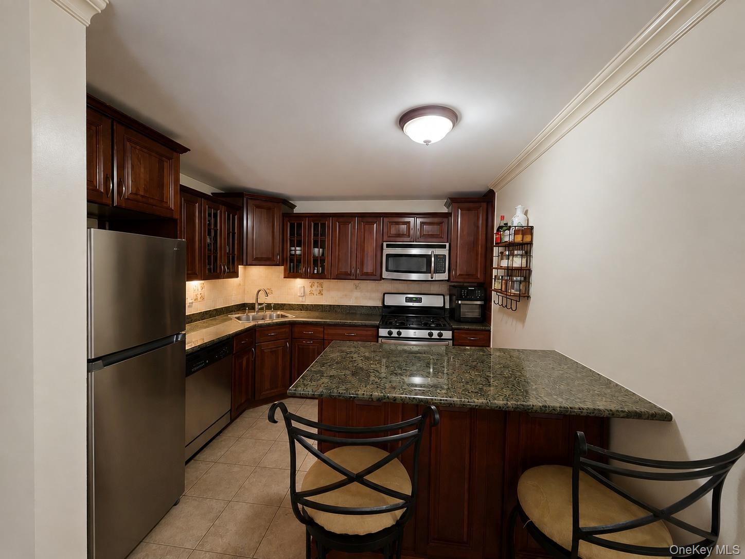 23 Nottingham Circle, Unit 23 photo 7