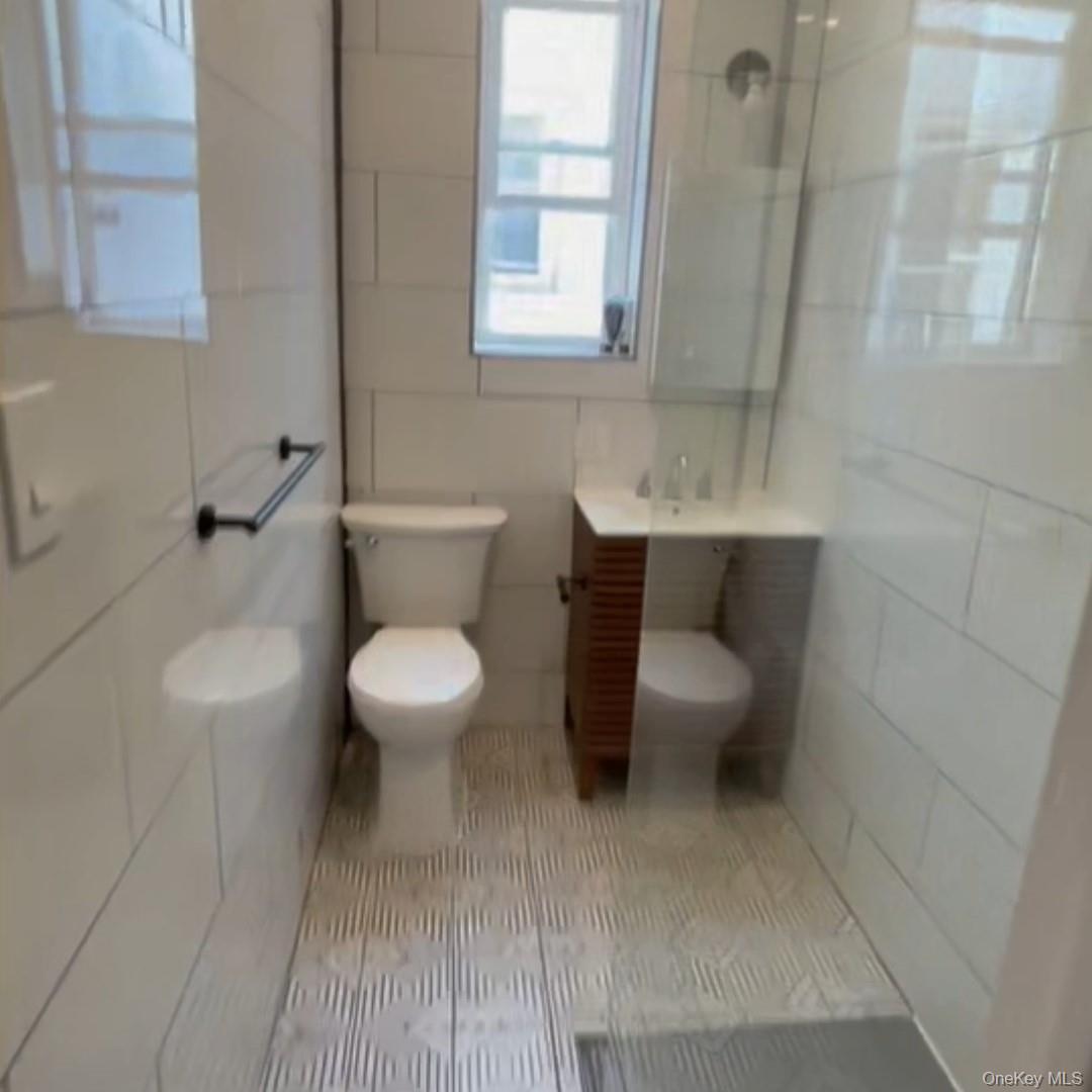 1102 Winthrop Street, Unit 4 photo 10