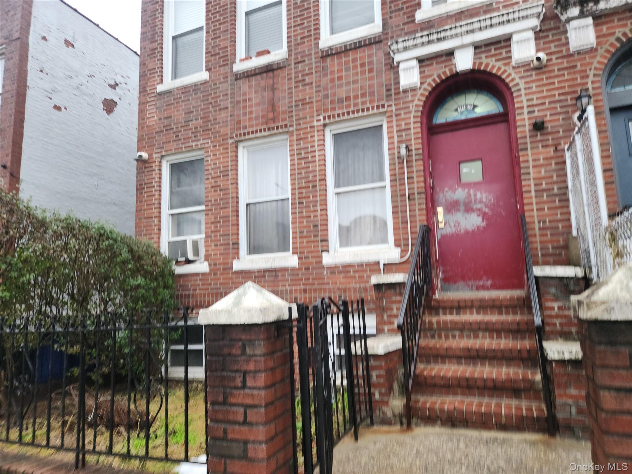 1102 Winthrop Street, Unit 4