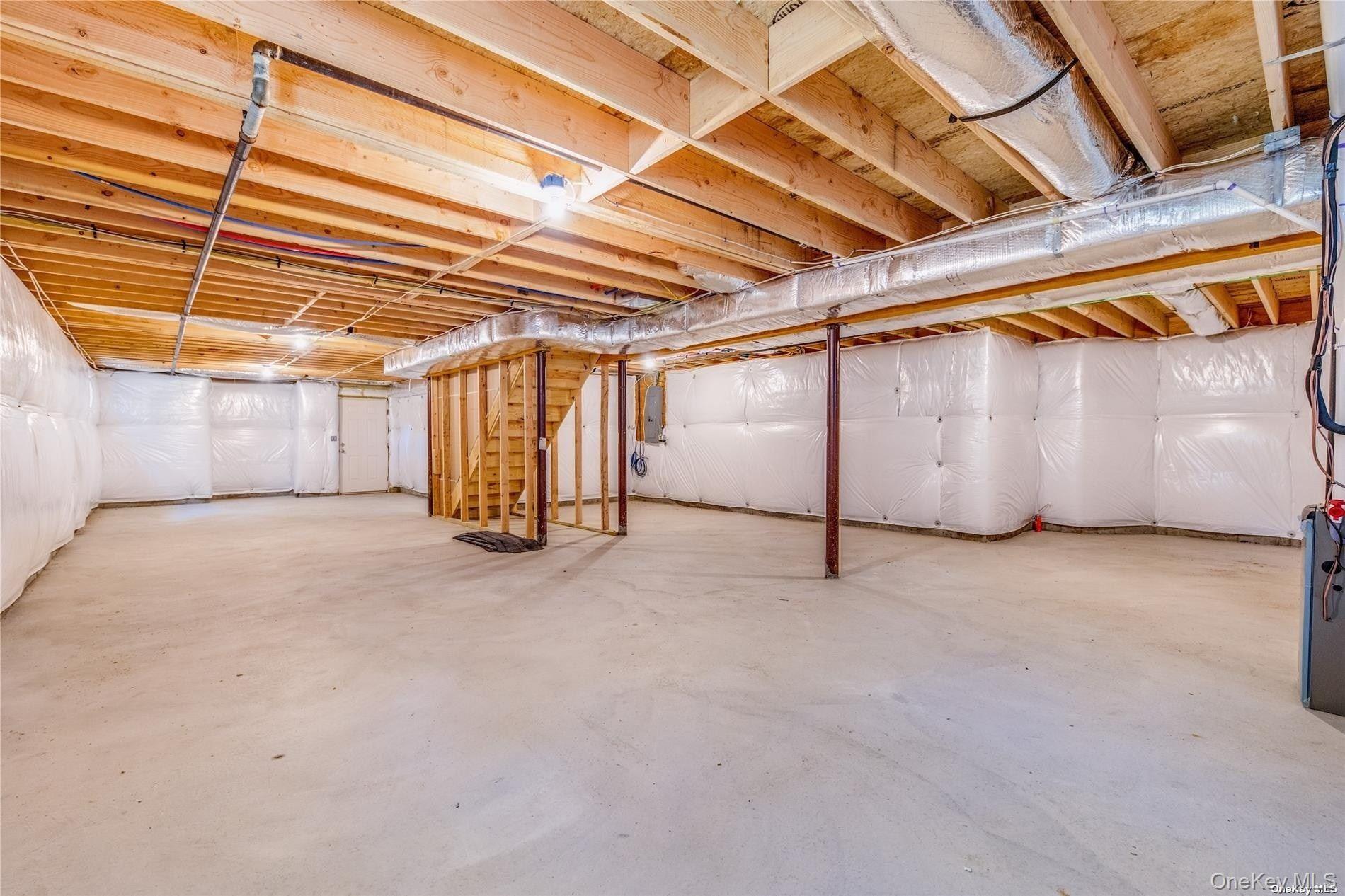 7 9th Street – For Sale photo 29