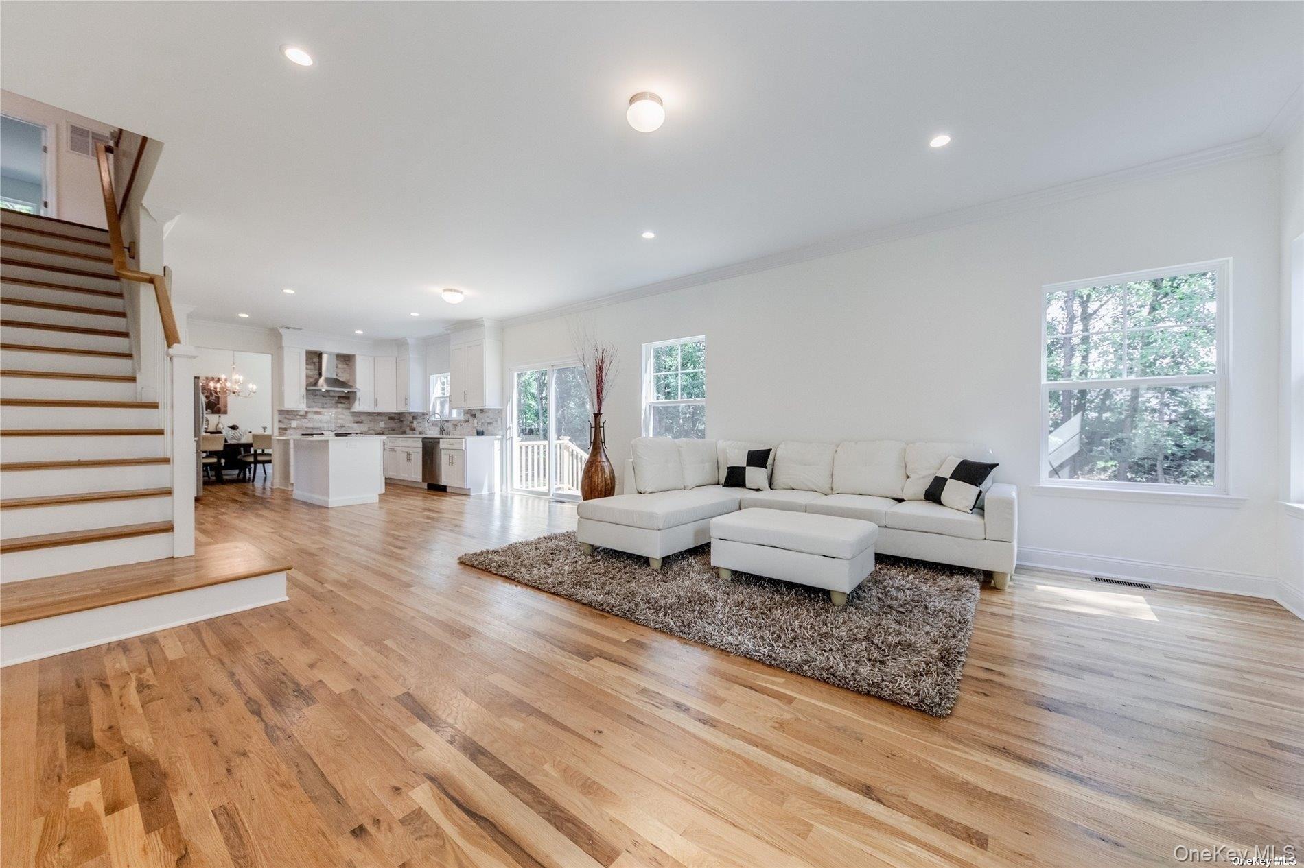 7 9th Street – For Sale photo 9