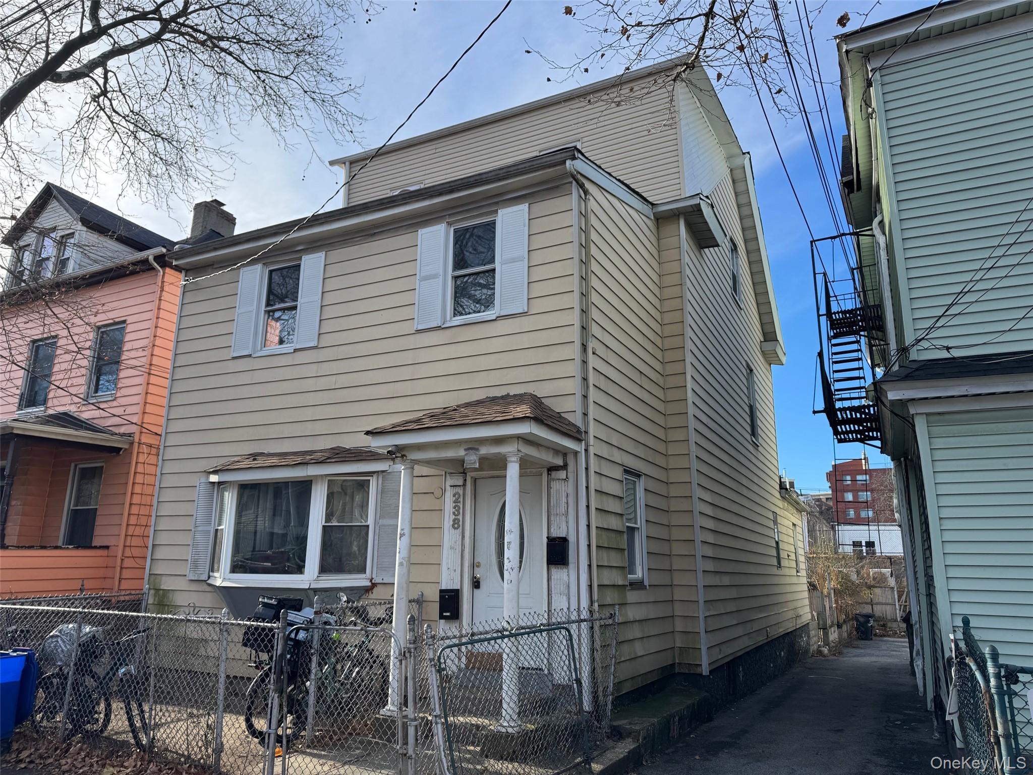 238 S 5th Avenue – For Sale photo 2