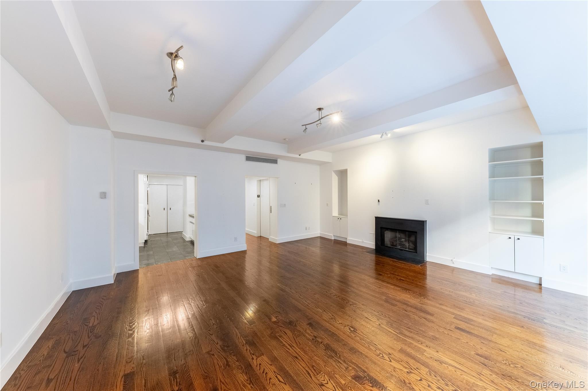 116 W 22nd Street, Unit 3 photo 13