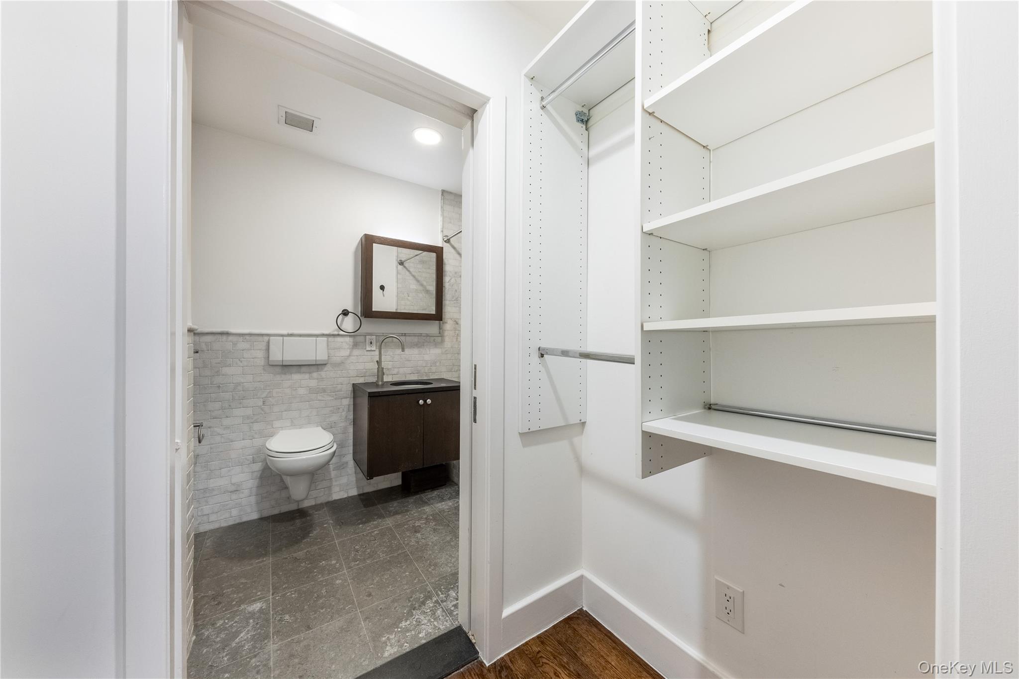 116 W 22nd Street, Unit 3 photo 24