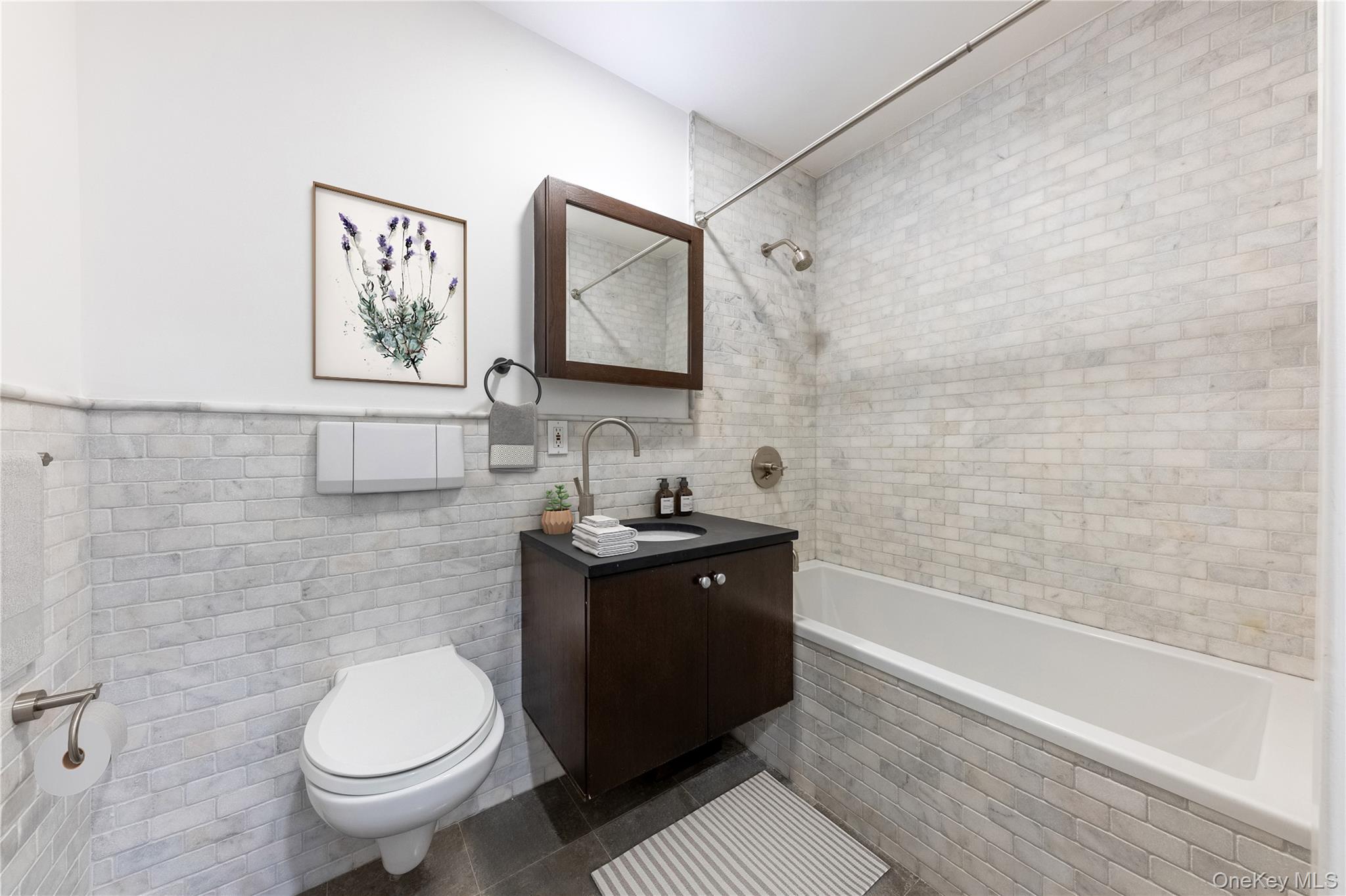 116 W 22nd Street, Unit 3 photo 11