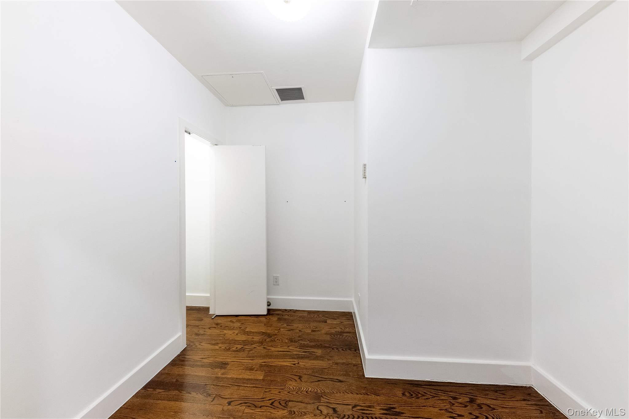 116 W 22nd Street, Unit 3 photo 19