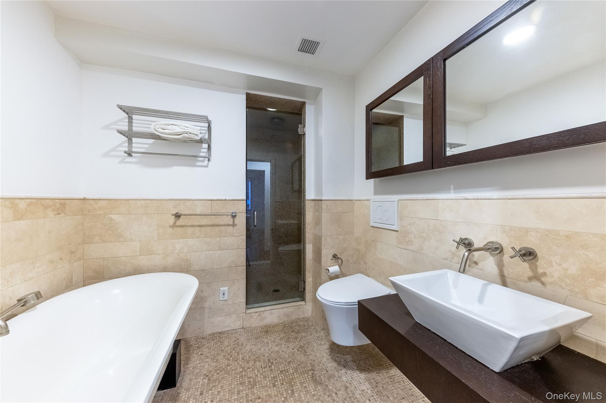 116 W 22nd Street, Unit 3 photo 21
