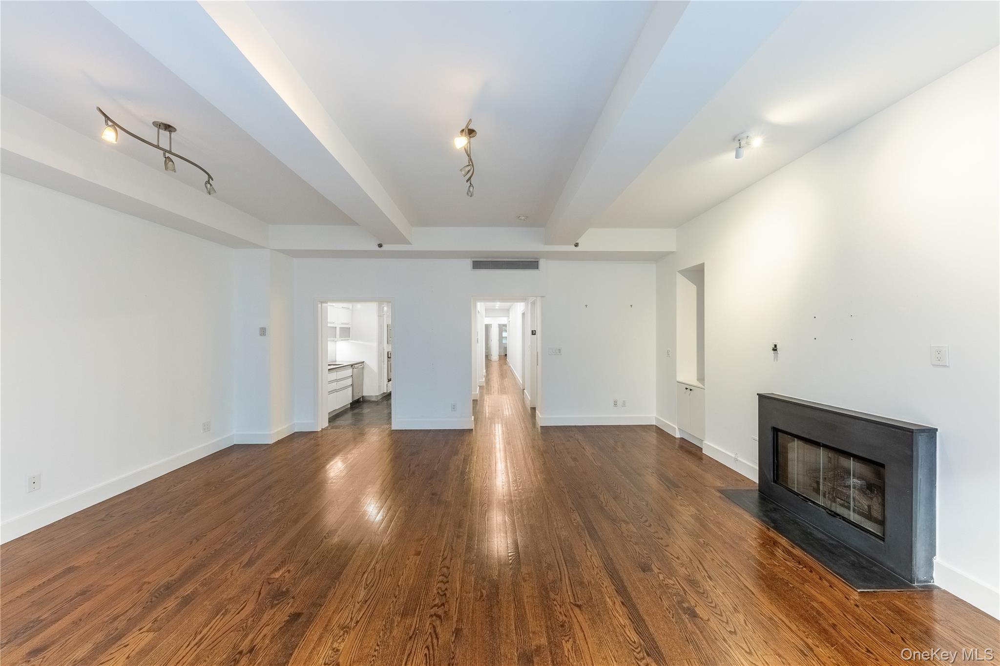 116 W 22nd Street, Unit 3 photo 14