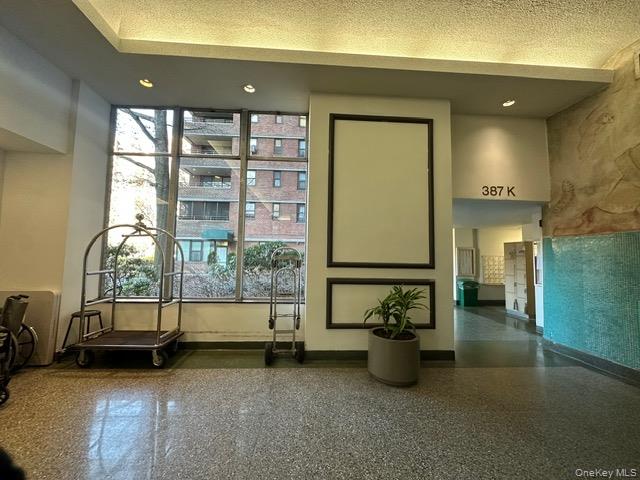 385 Grand Street, Unit L904 photo 7