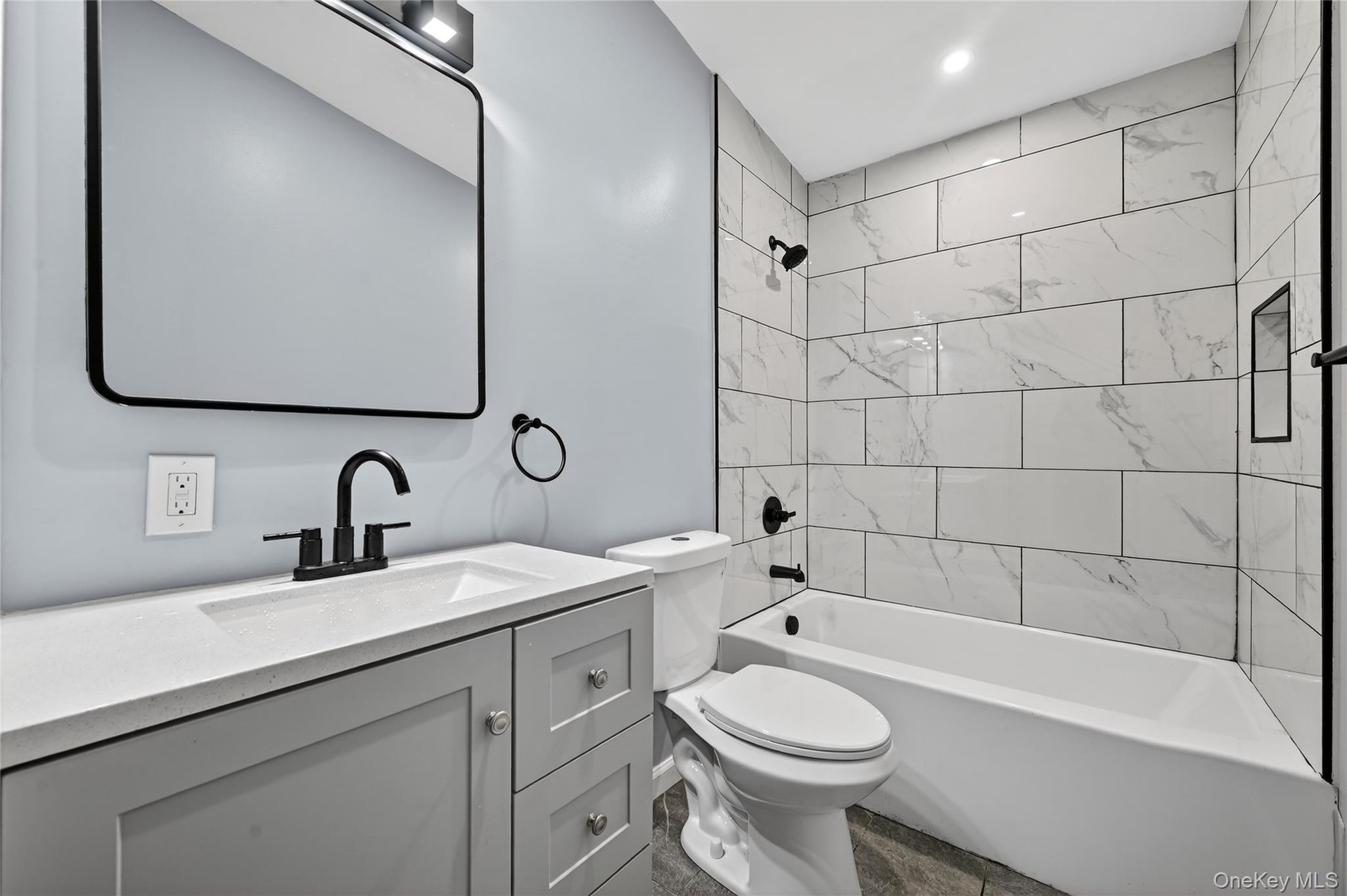 2 The Curve Road – For Sale photo 17