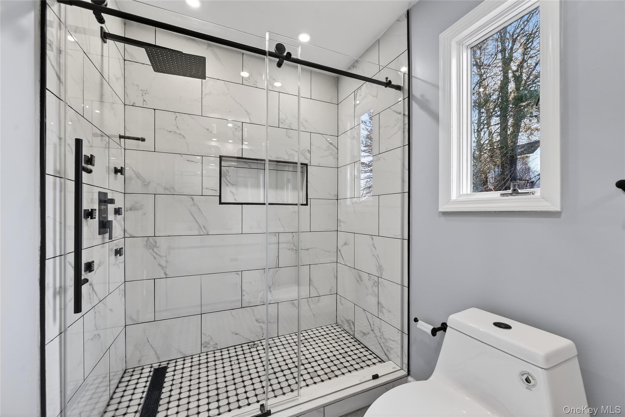 2 The Curve Road – For Sale photo 24