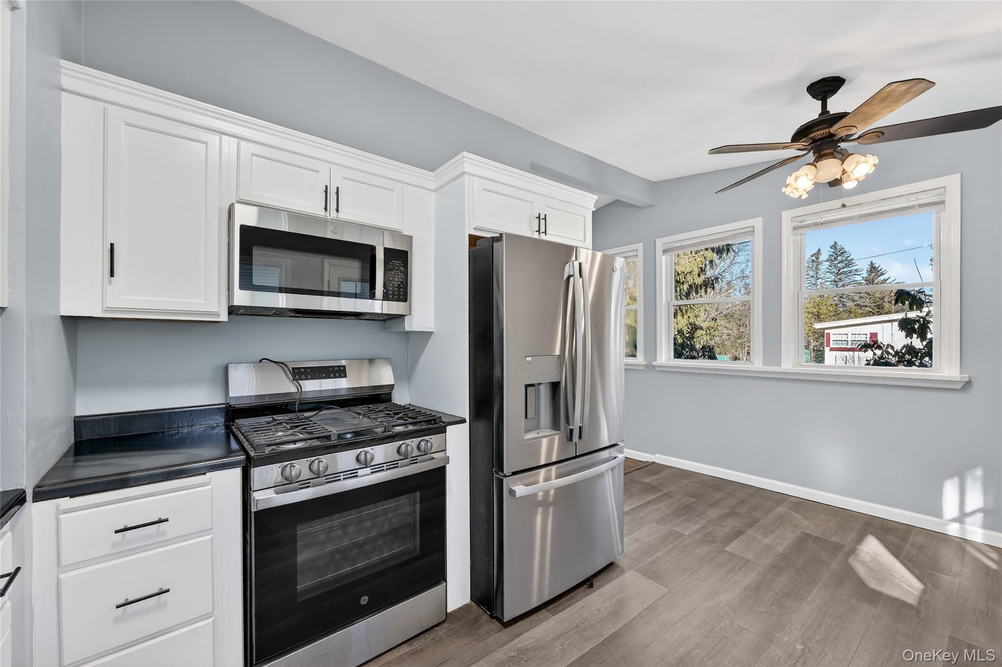2 The Curve Road – For Sale photo 16