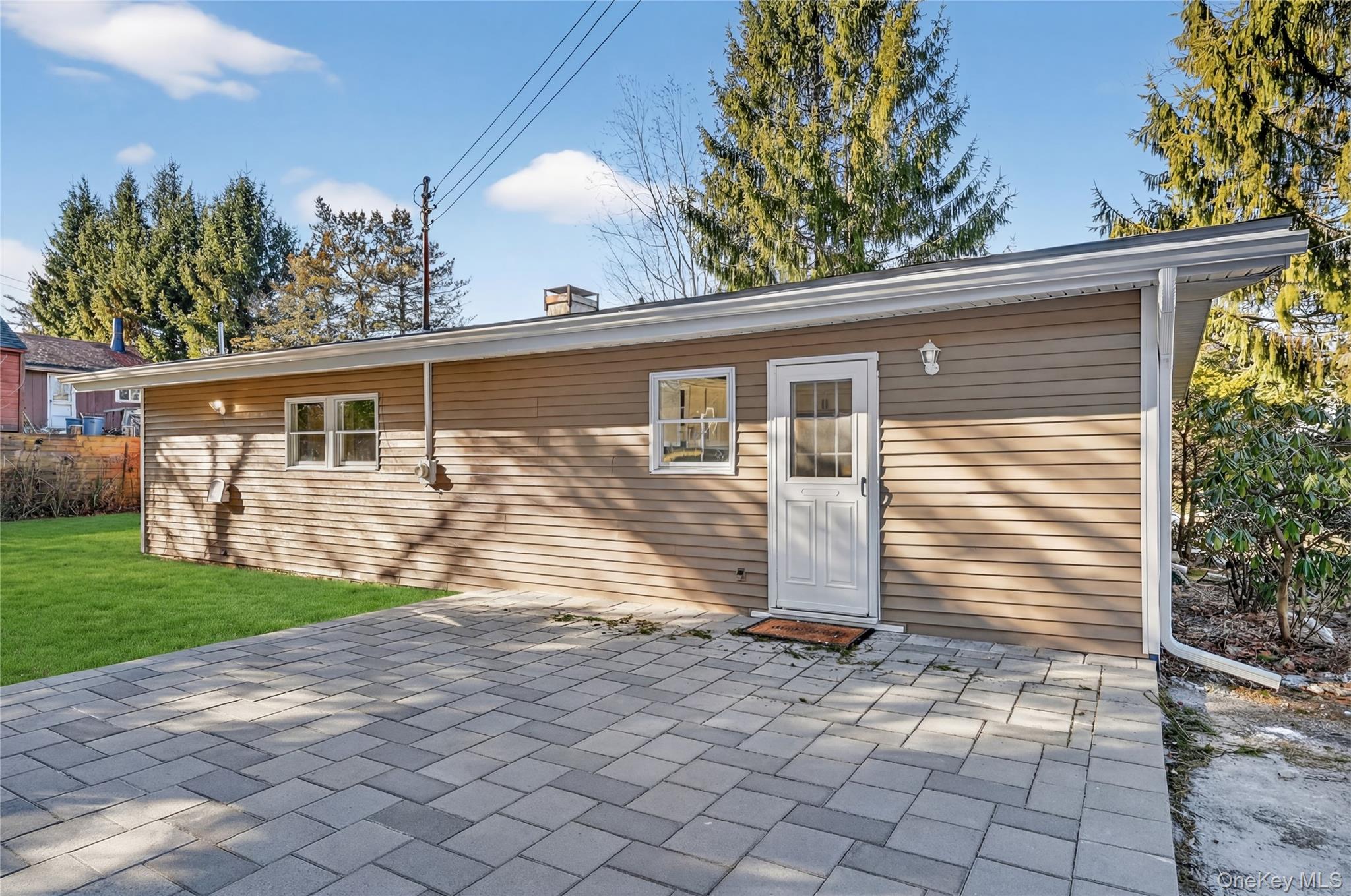 2 The Curve Road – For Sale photo 5