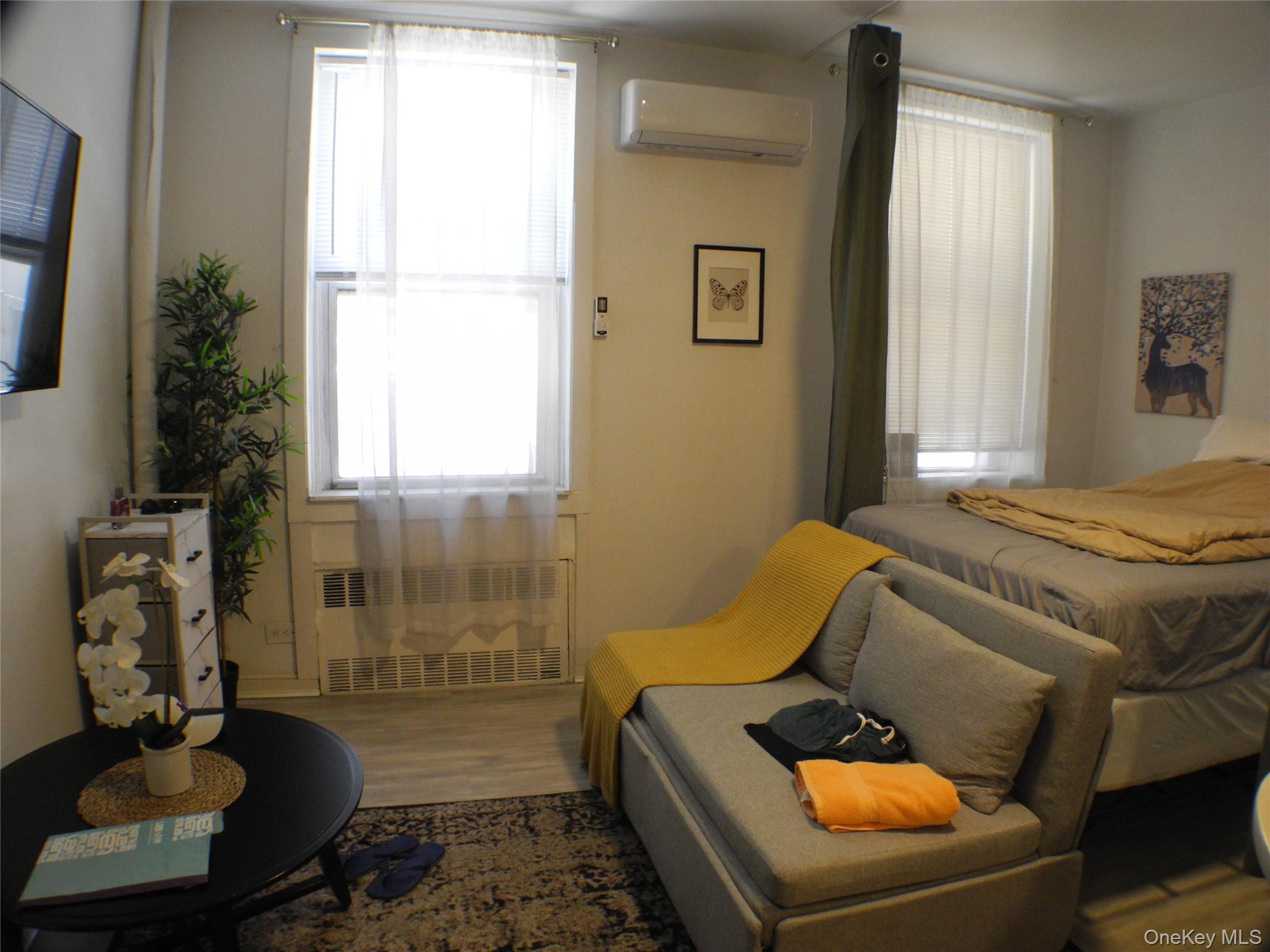 252 E 33 Street E – For Sale photo 30