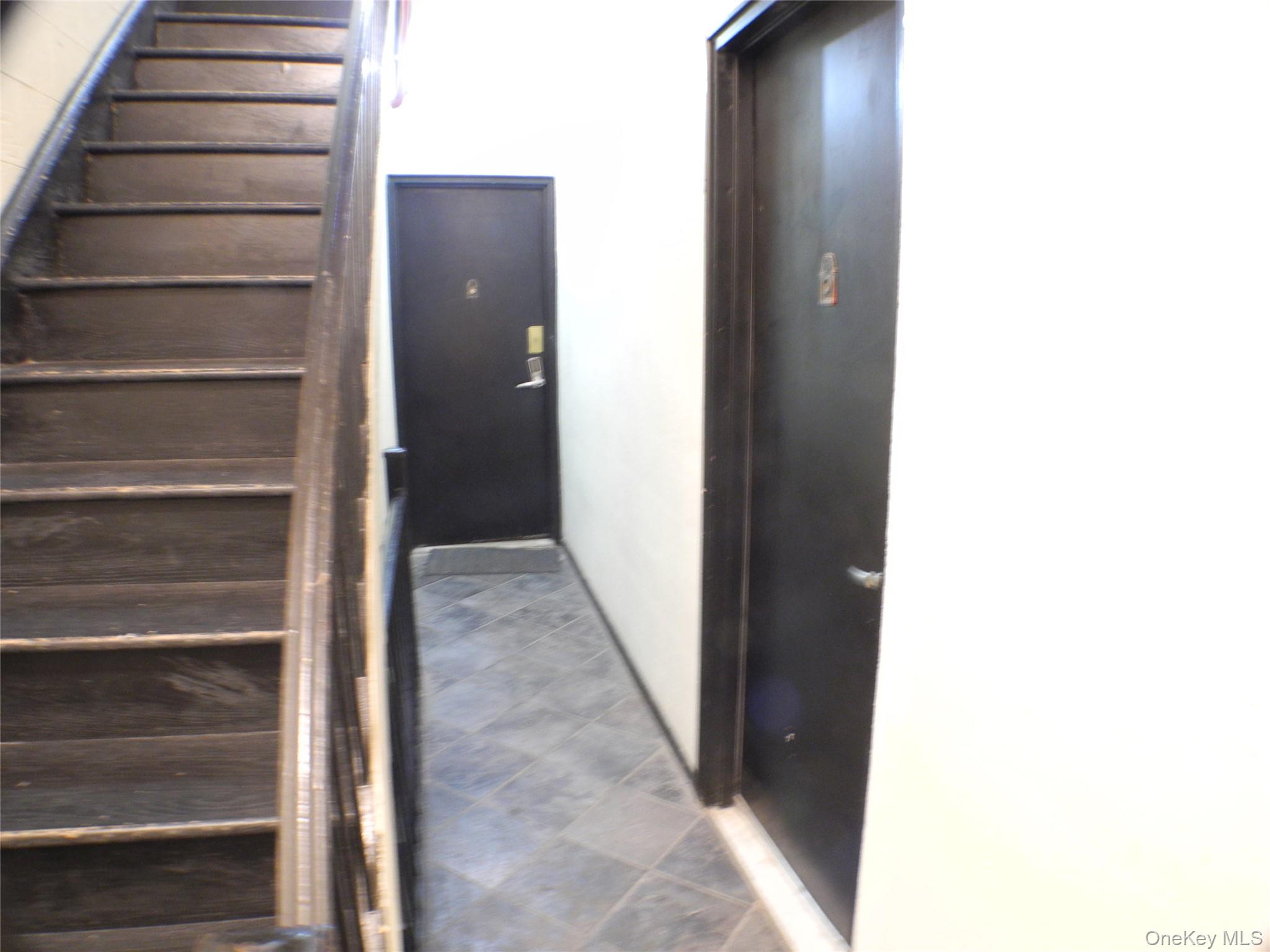 252 E 33 Street E – For Sale