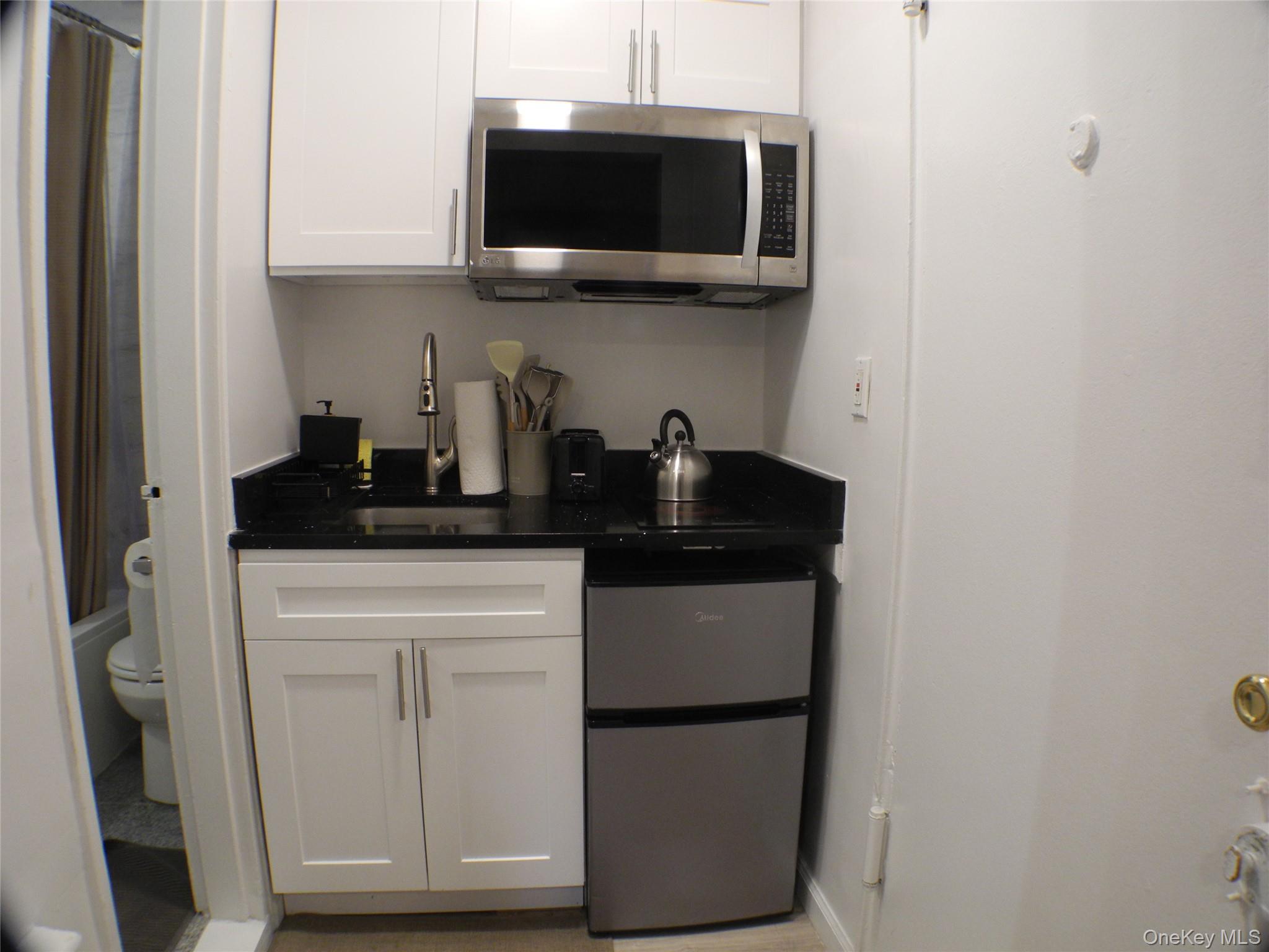 252 E 33 Street E – For Sale photo 16