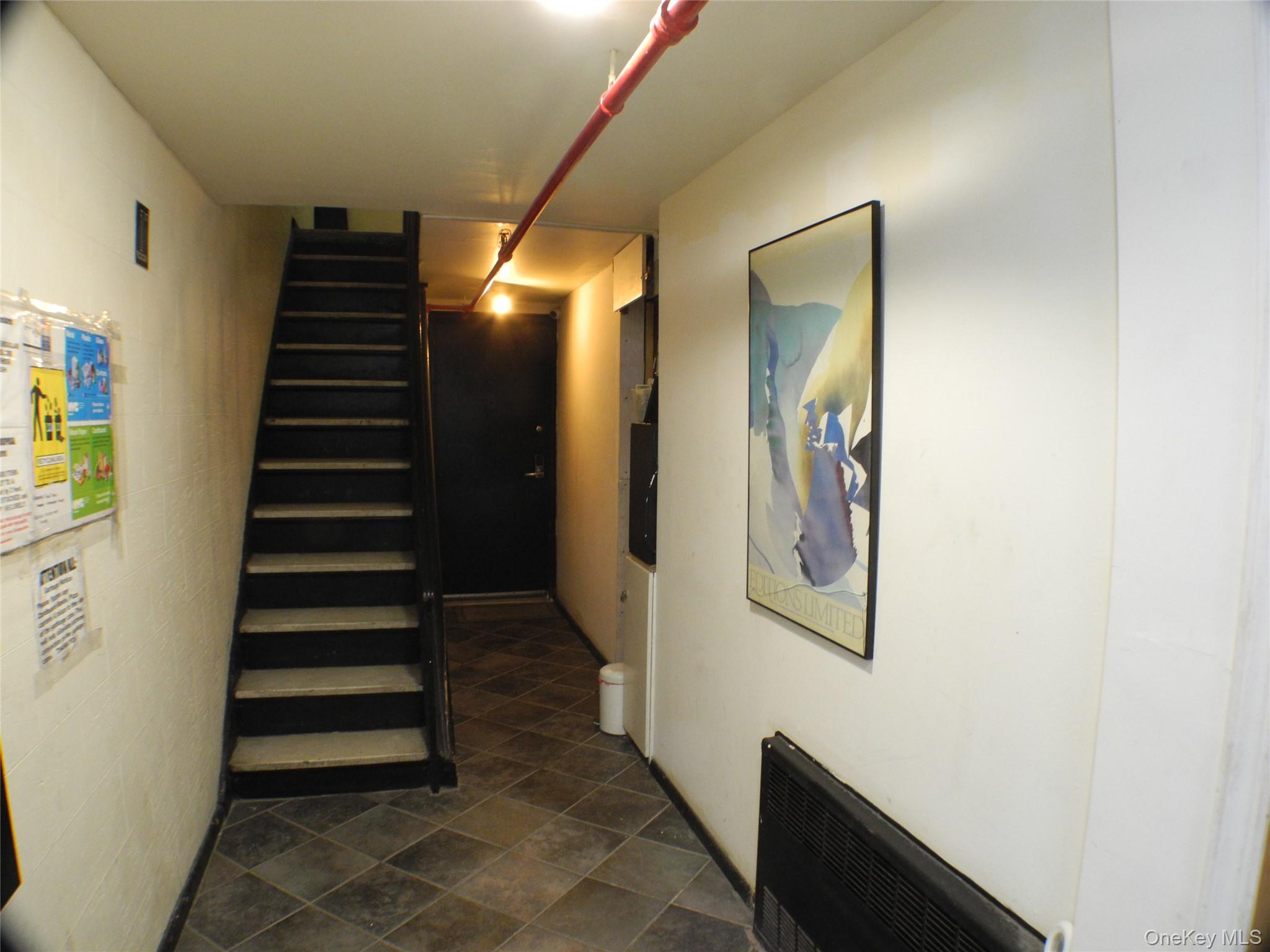252 E 33 Street E – For Sale photo 5