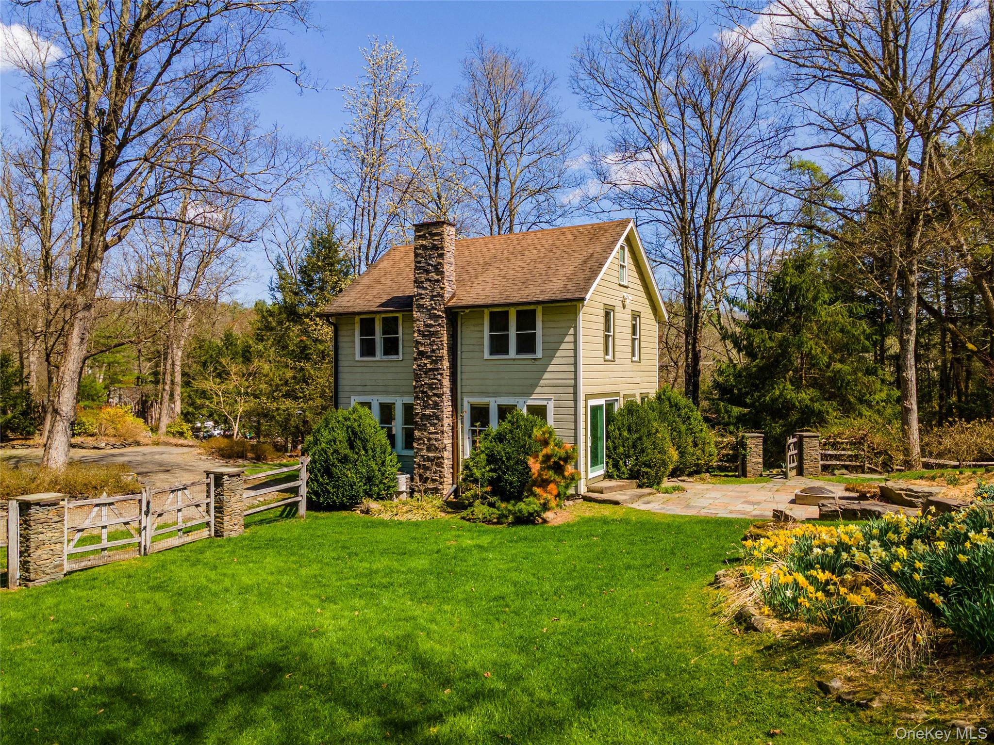 1063 Sawkill Road – For Sale