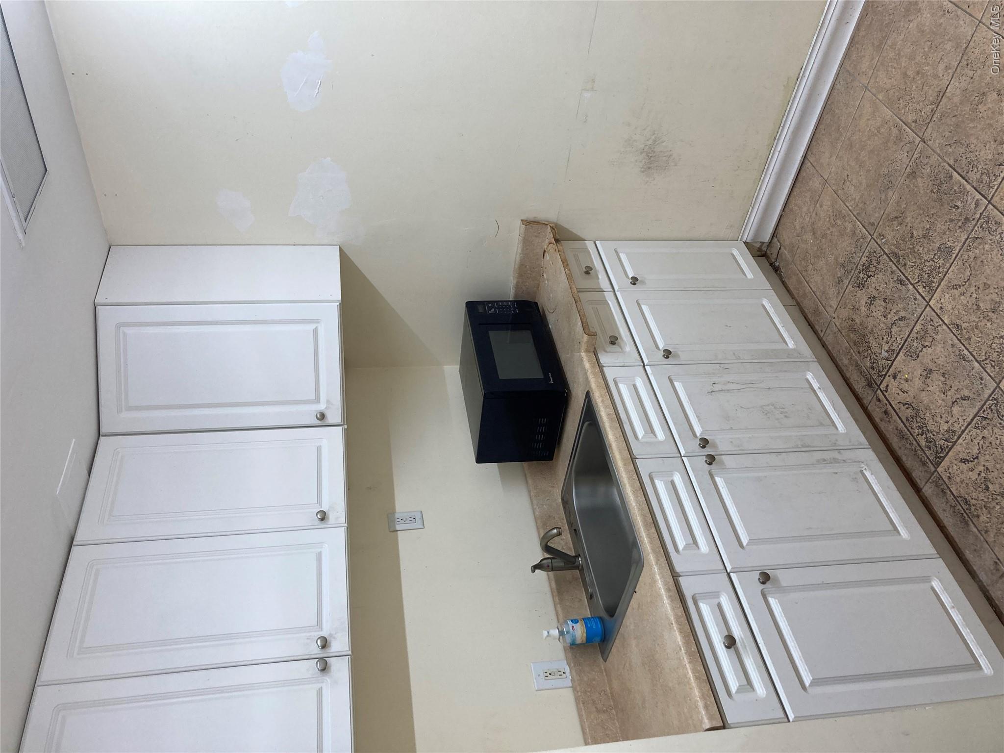 79-09 Metropolitan Avenue – For Rent photo 8