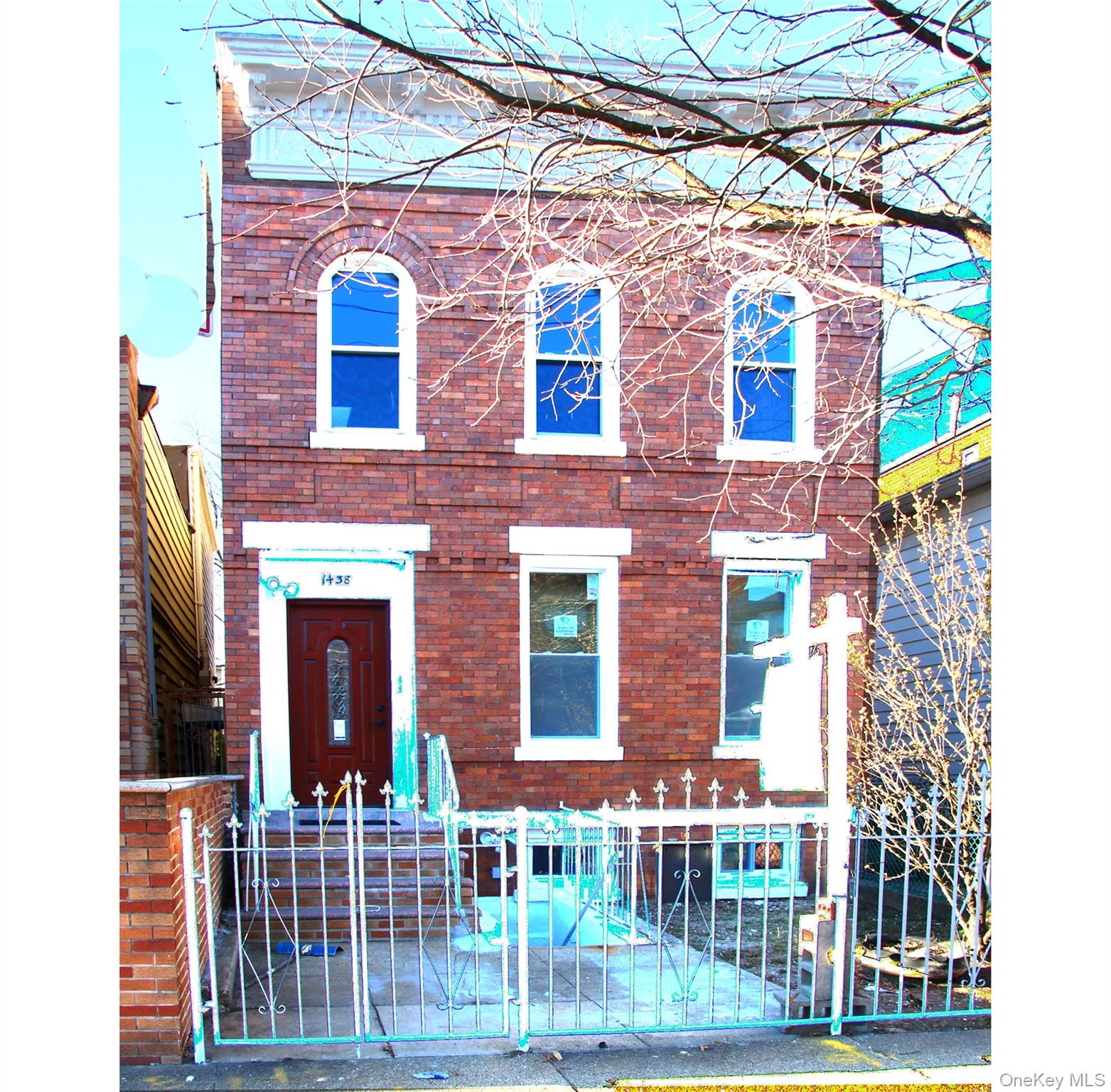 1438 E 95 Street – For Sale