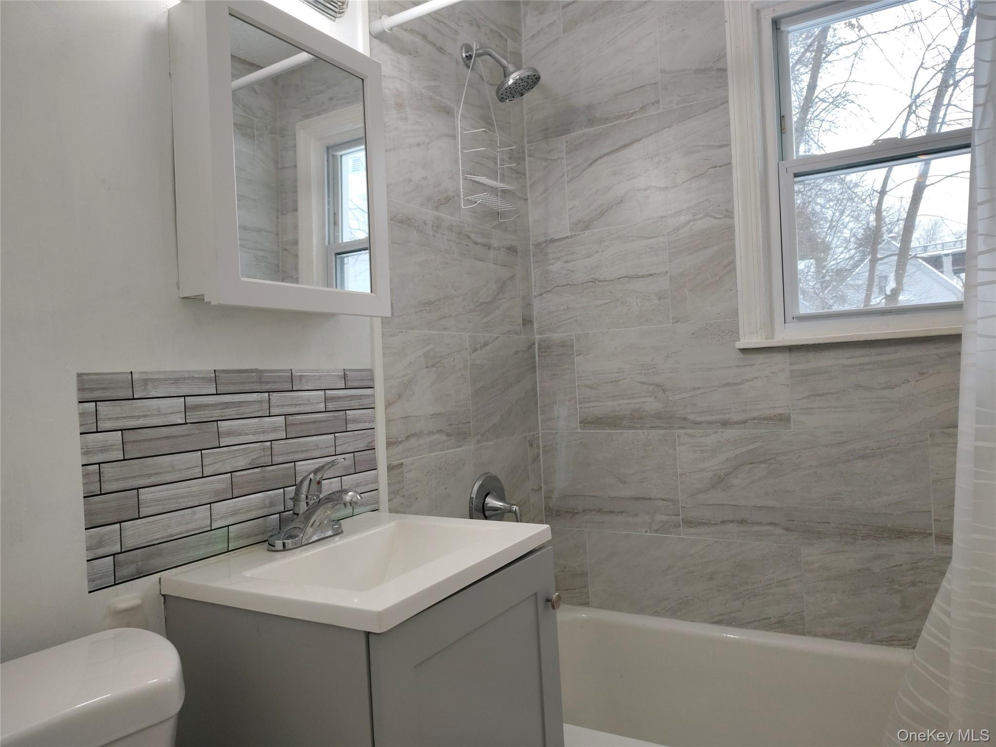 32 Vernon Terrace, Unit 1 photo 7