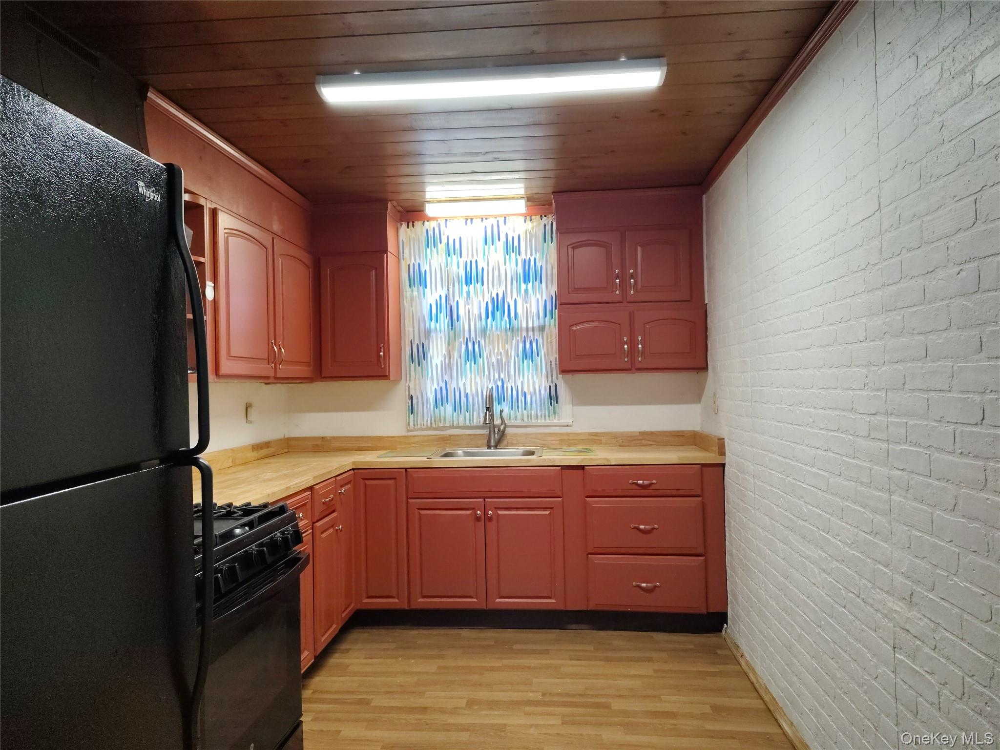 32 Vernon Terrace, Unit 1 photo 4