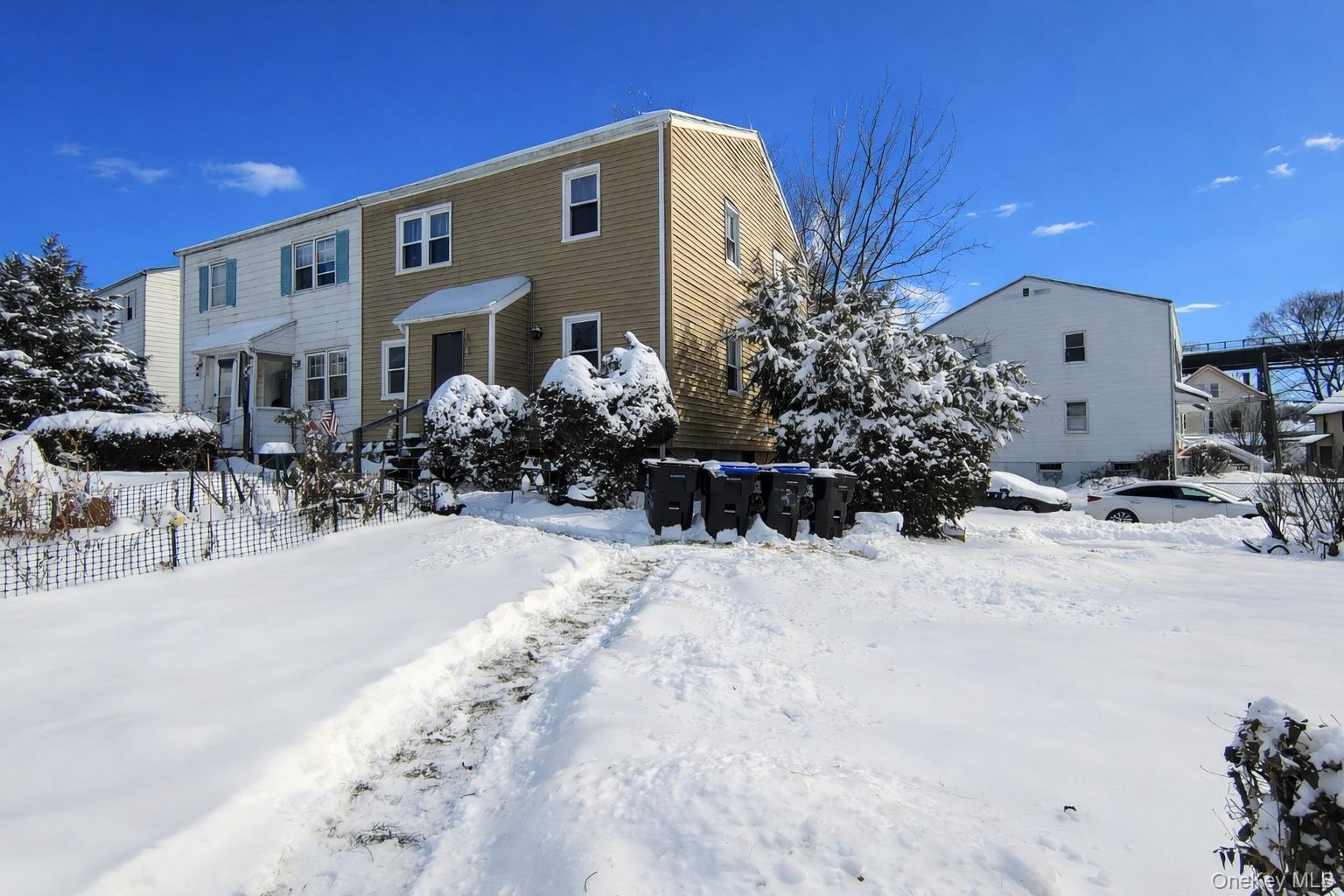 32 Vernon Terrace, Unit 1