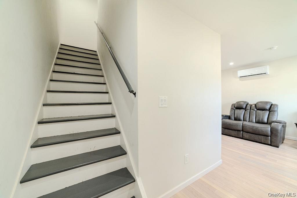 327 Mundy Lane – For Sale photo 10