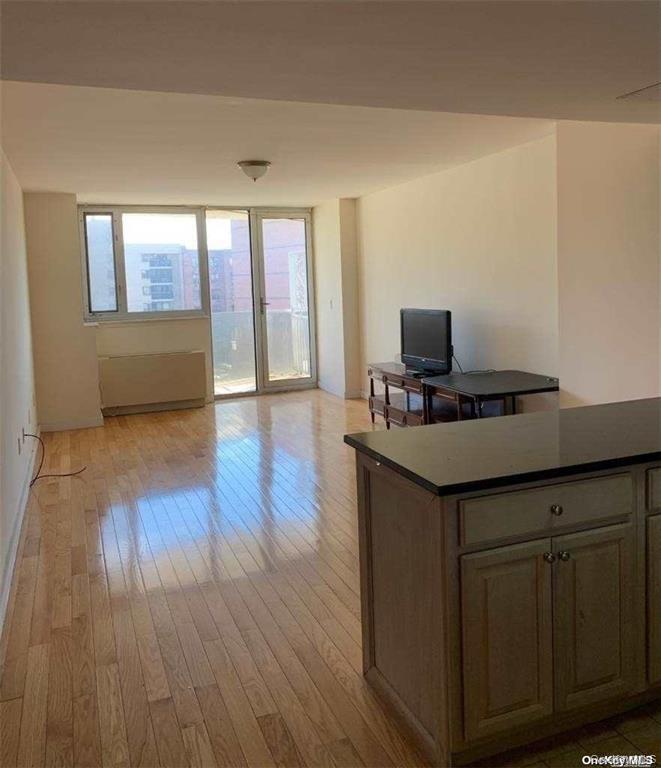 133-38 Sanford Avenue, Unit 7E photo 6