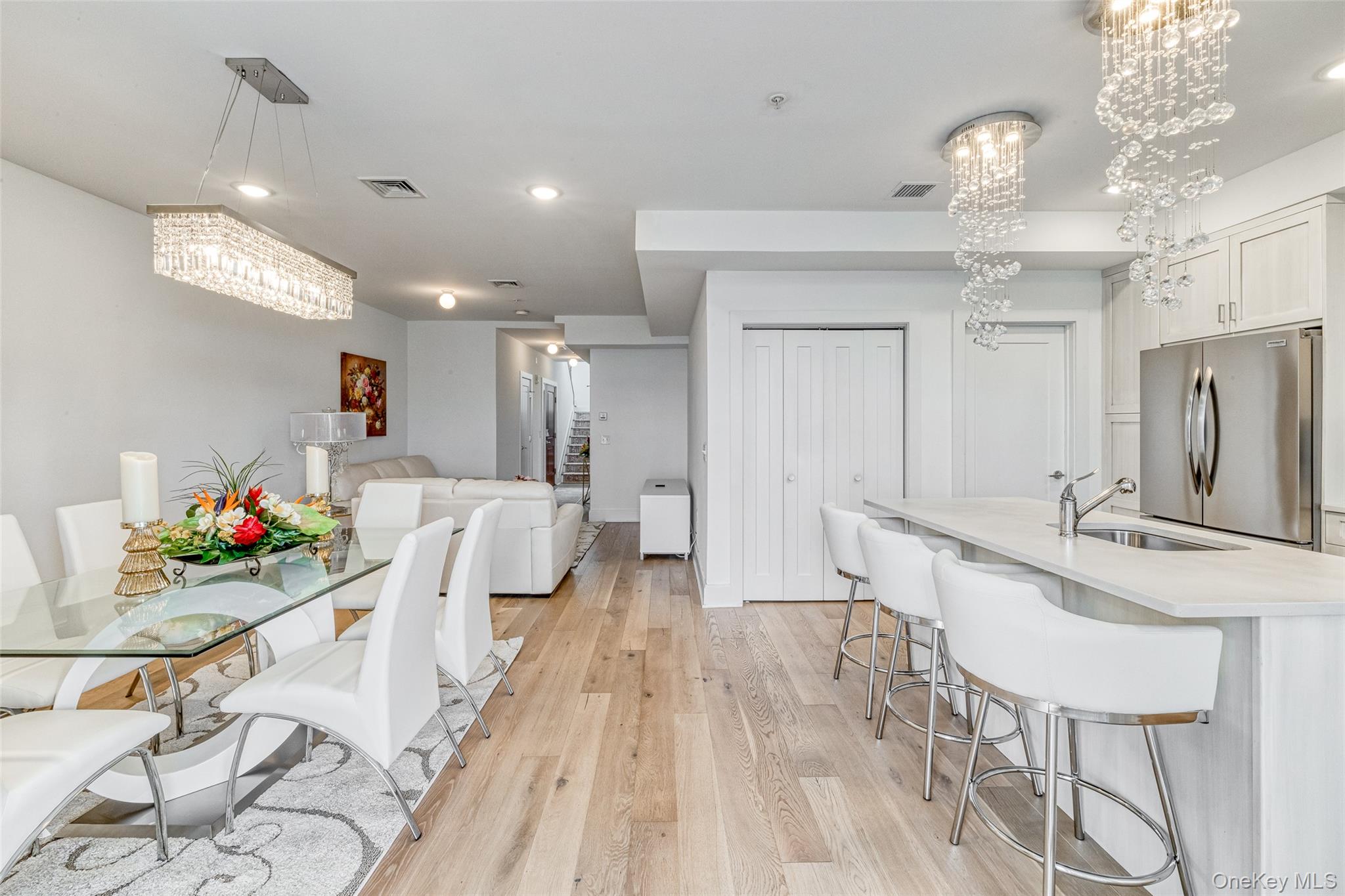 121 Marina Pointe Drive, Unit 121 photo 11