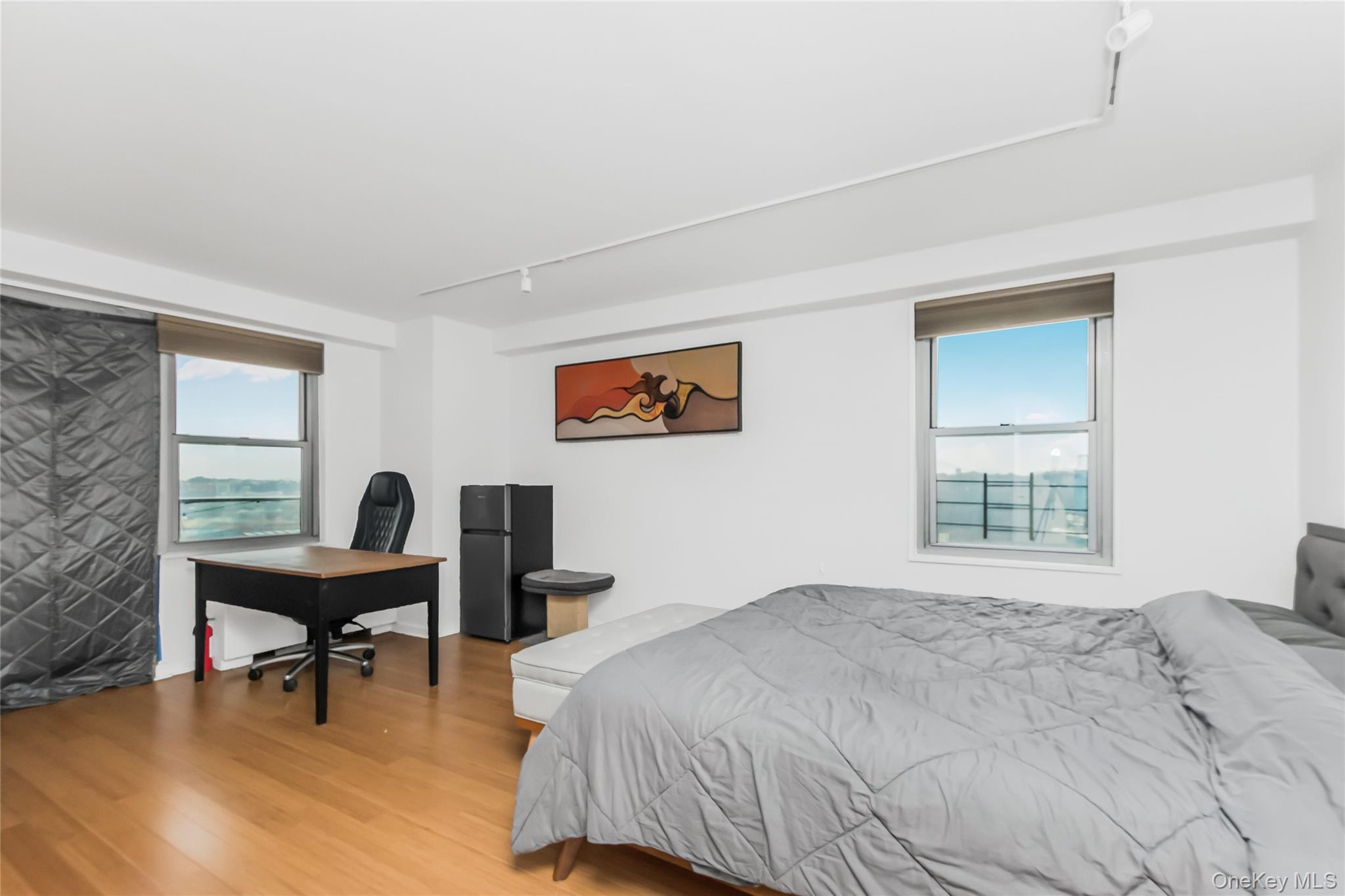 2500 Johnson Avenue, Unit 15G photo 7