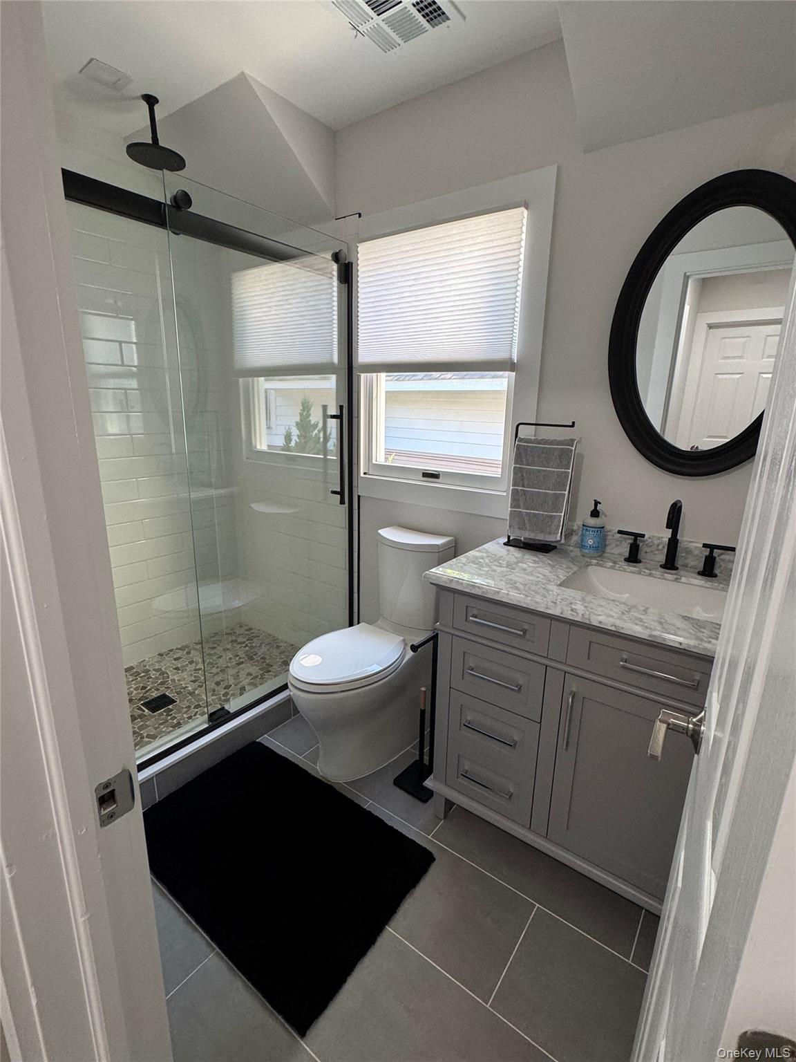 49 Canoe Place Road, Unit 311 photo 6