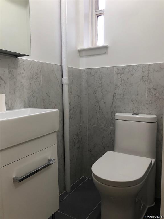 1296 Midland Avenue, Unit E4 photo 15