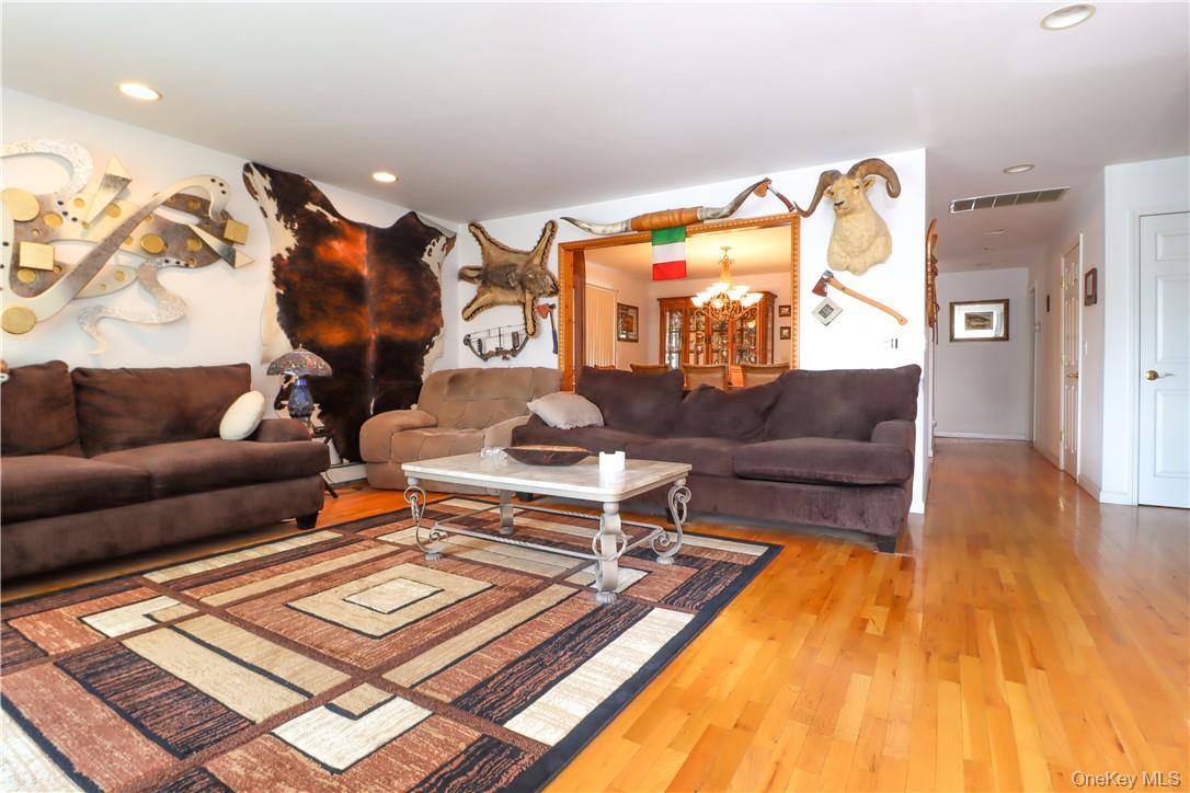 1078 Midland Avenue – For Sale photo 3