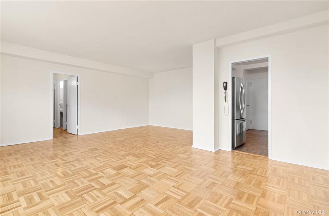 1 Fordham Hill Oval, Unit 16G photo 4