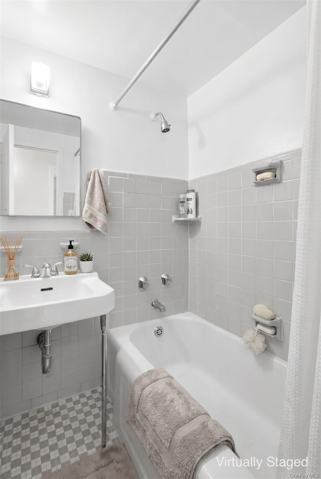 1 Fordham Hill Oval, Unit 16G photo 10