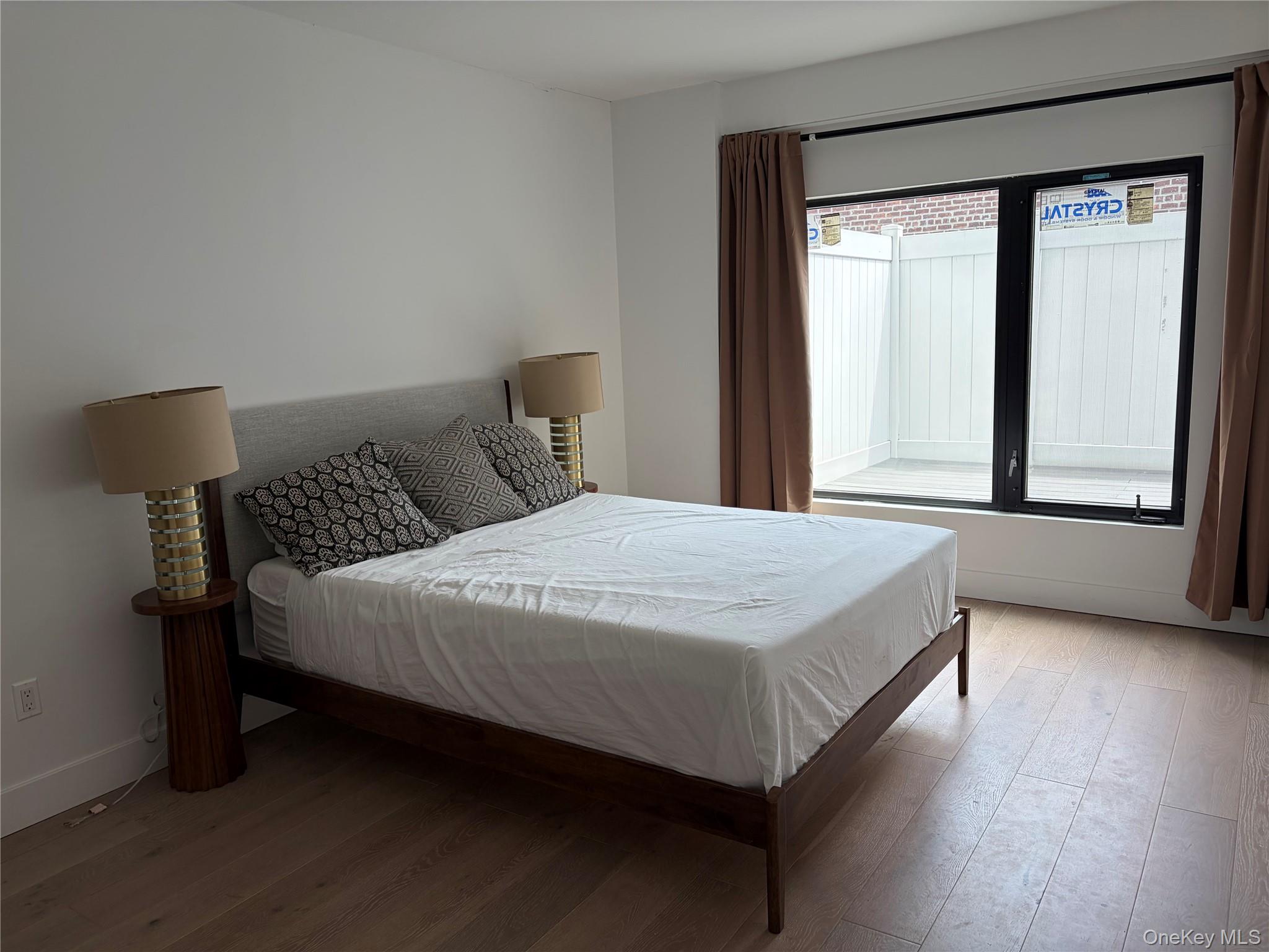 52-16 Roosevelt Avenue, Unit 2C