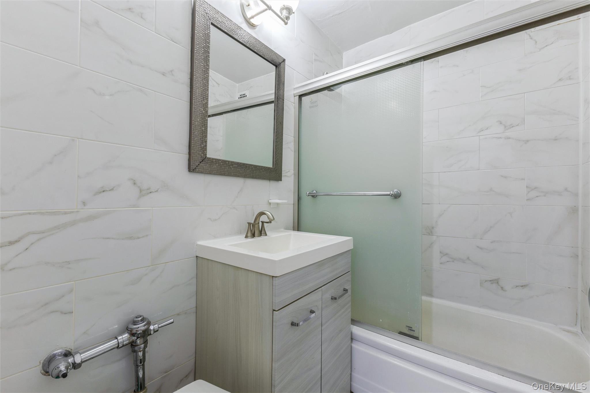 99-10 60th Avenue, Unit 1A photo 6
