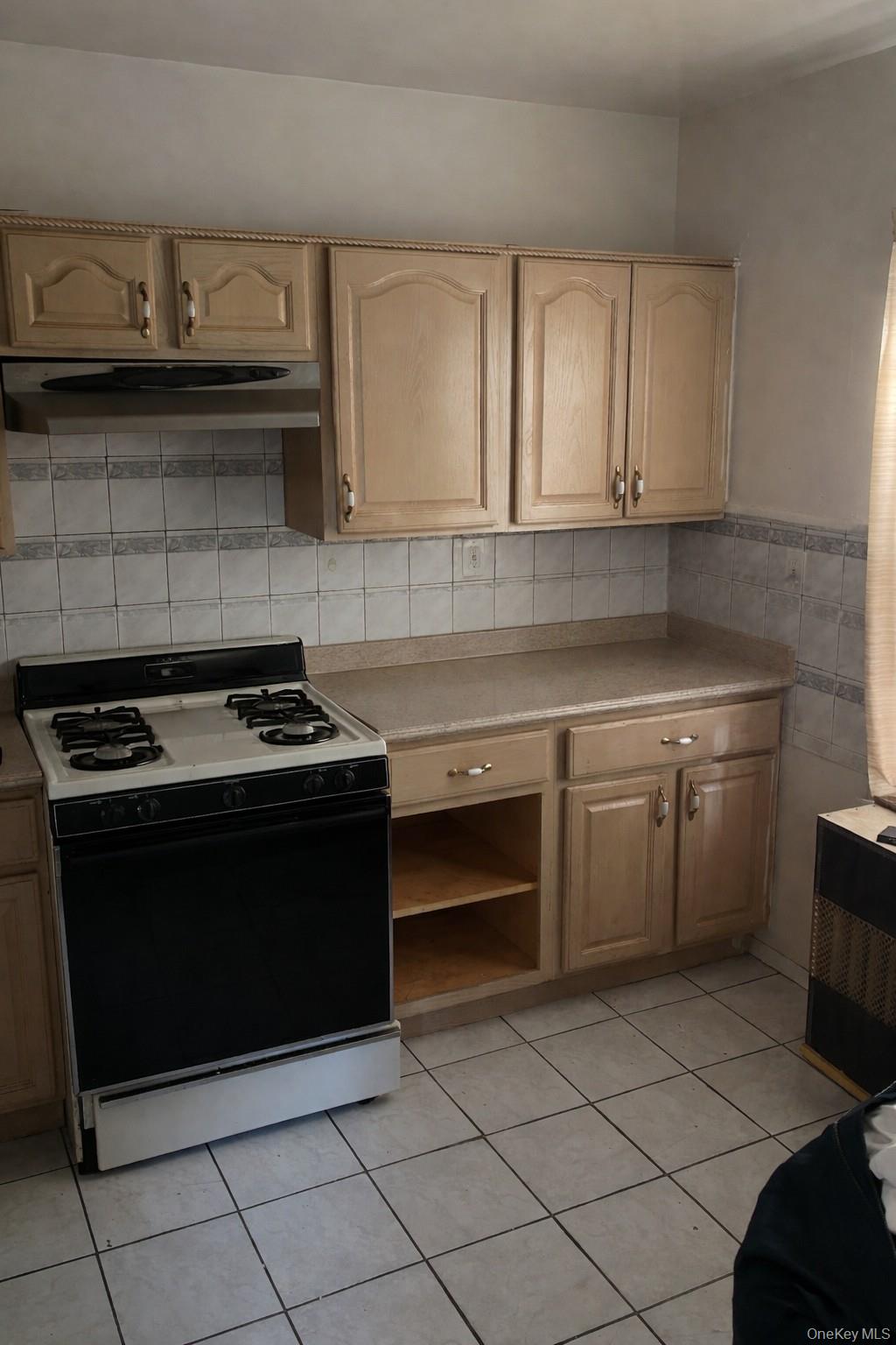 118-18 190th Street – For Sale photo 7